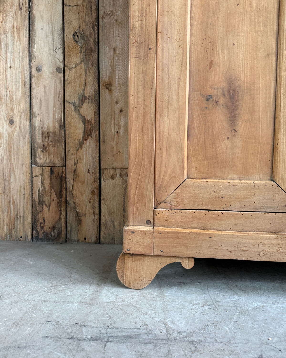 Small antique wardrobe (renovated)