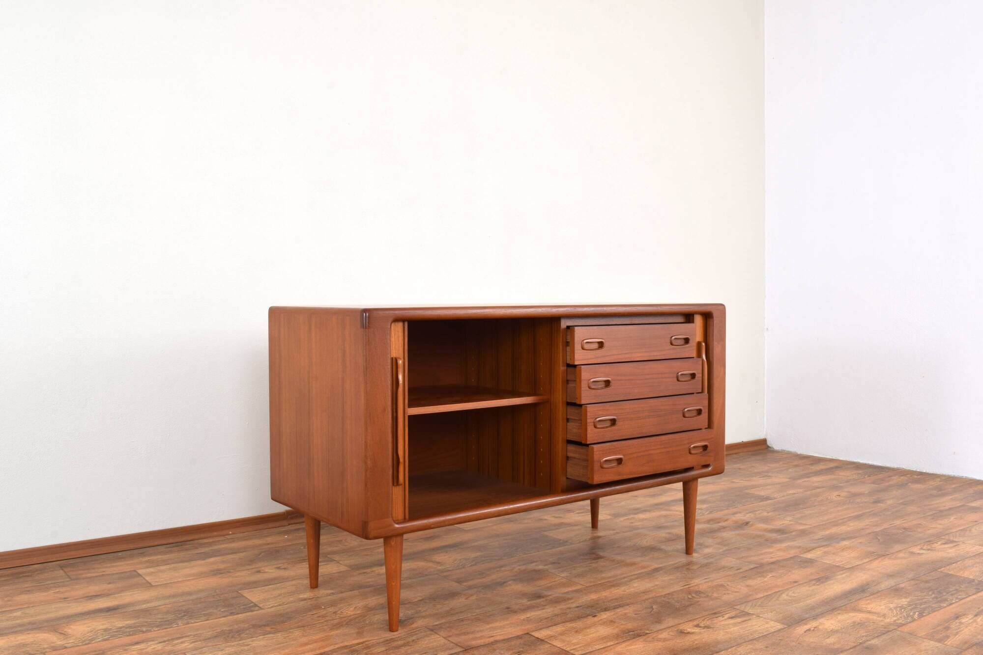 Mid-Century Danish Teak Sideboard from Dyrlund, 1960s.