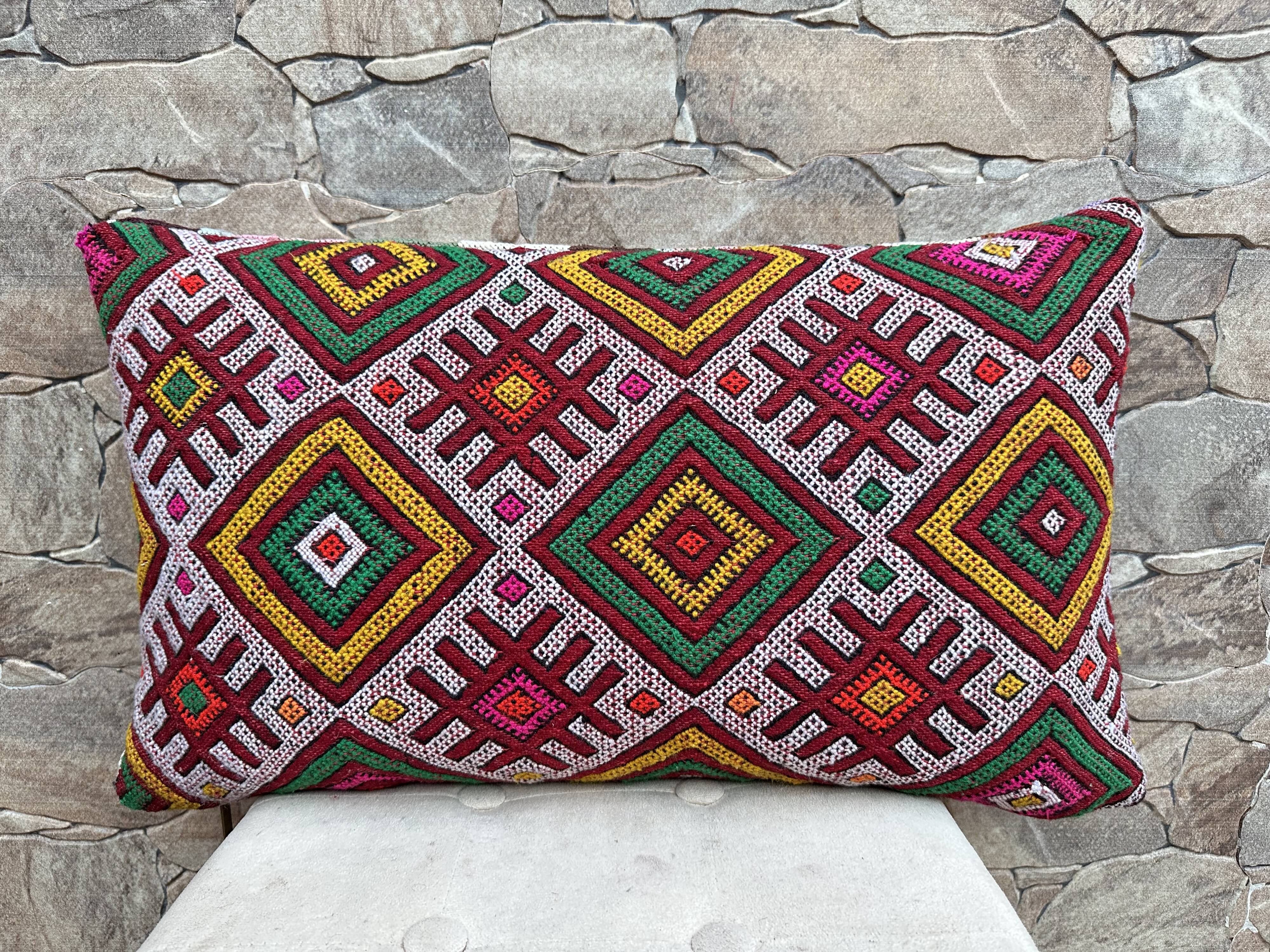 Vintage Moroccan Berber wool cushion cover
