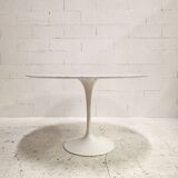 Marble round dining table, Eero Saarinen, Knoll International