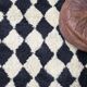 Black and white checkered rug - 300 x 260 cm