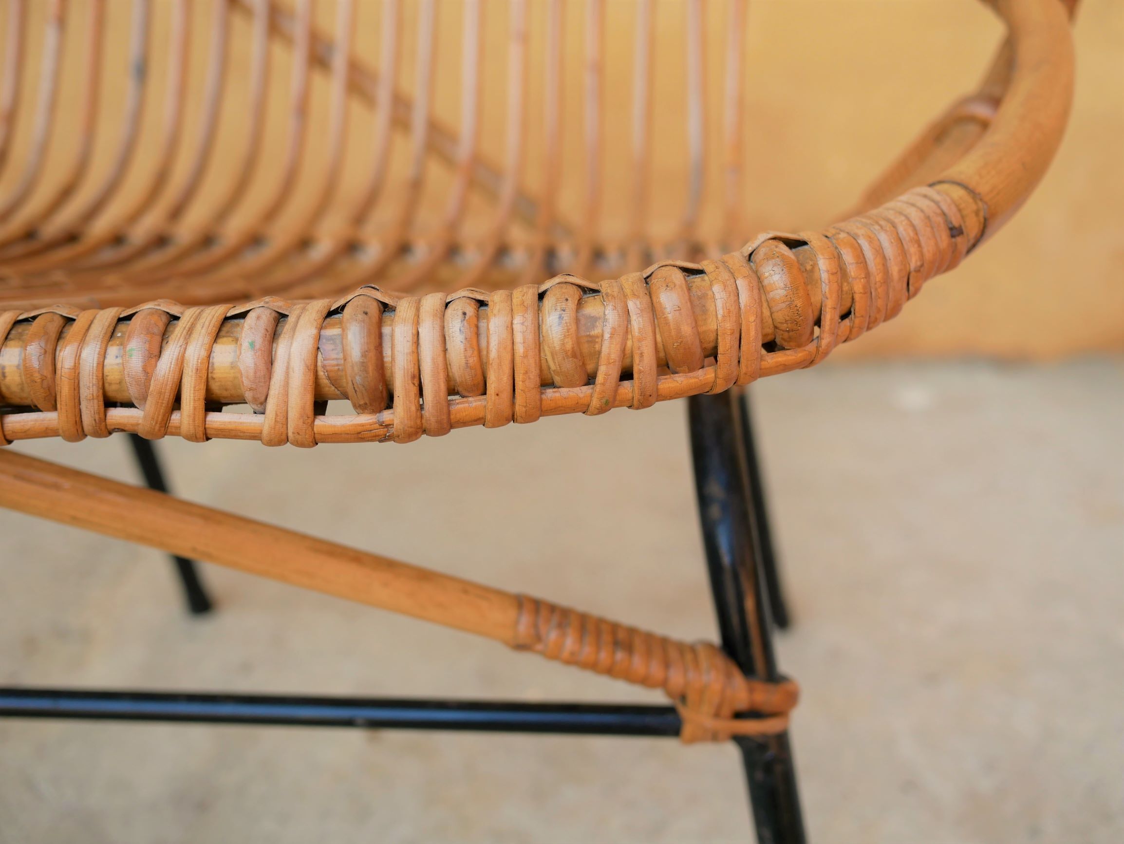 Vintage rattan bench feet metal