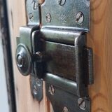 Old bullseye window with oval glass