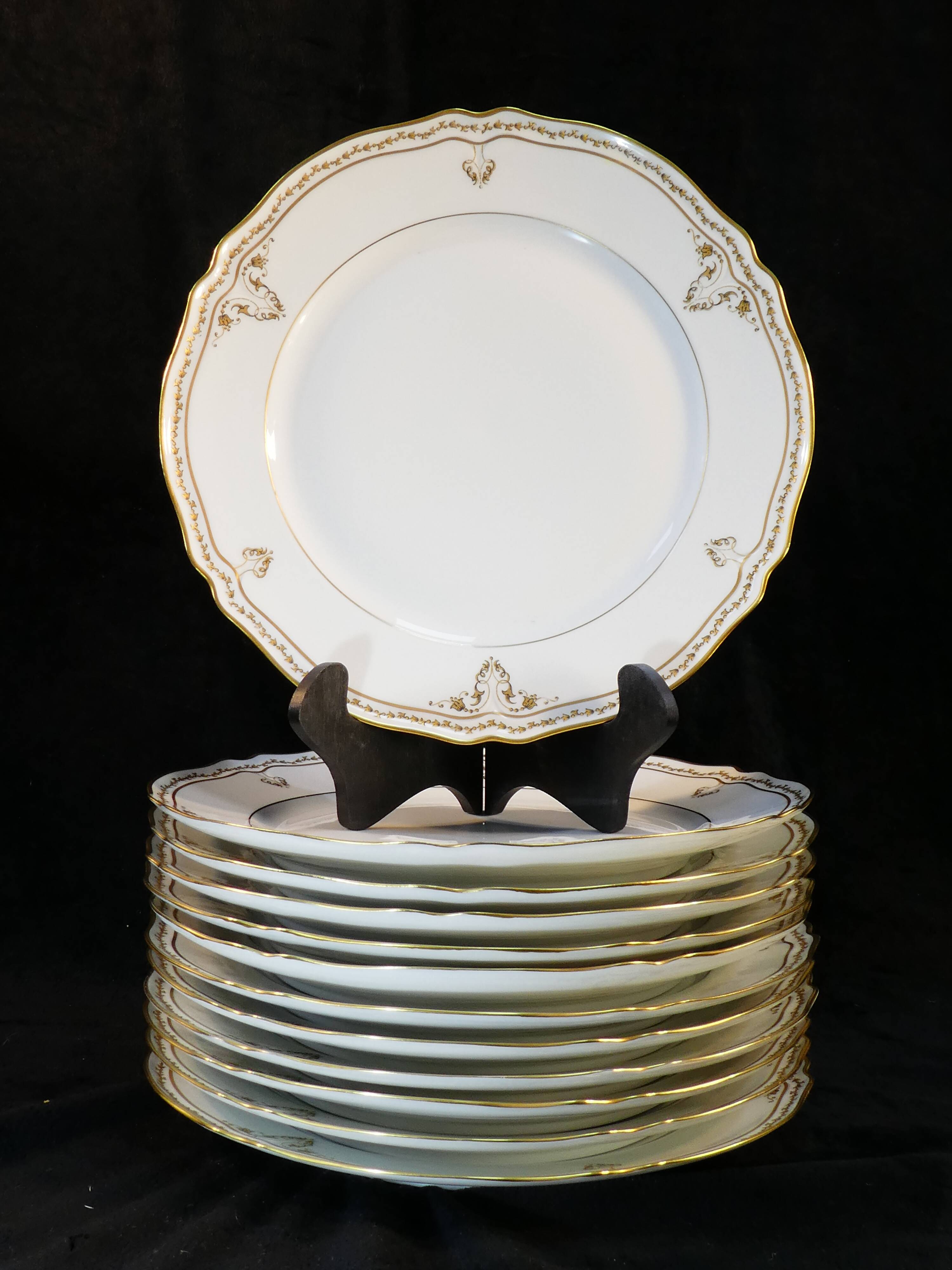 12 large flat plates in LIMOGES porcelain GIRAUD gilded hand painted