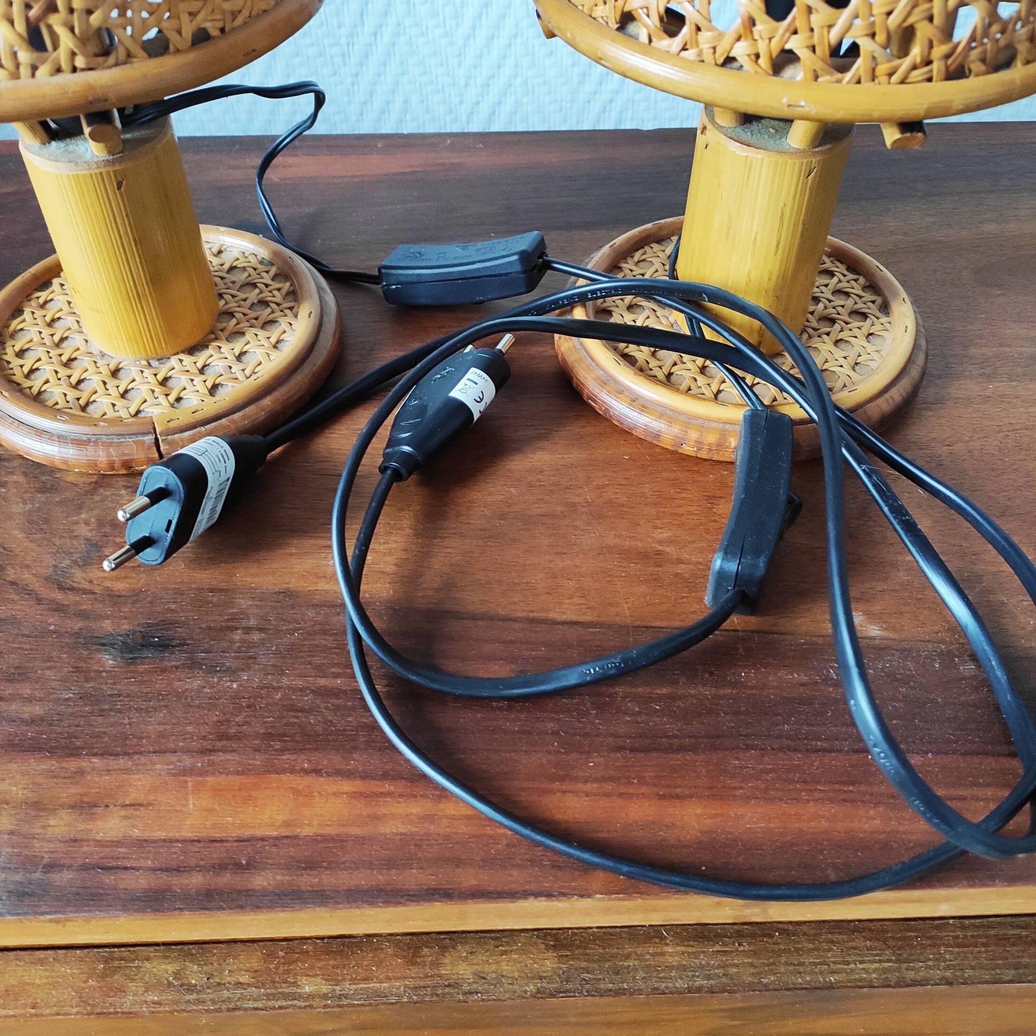 Paire de lampes vintage en rotin