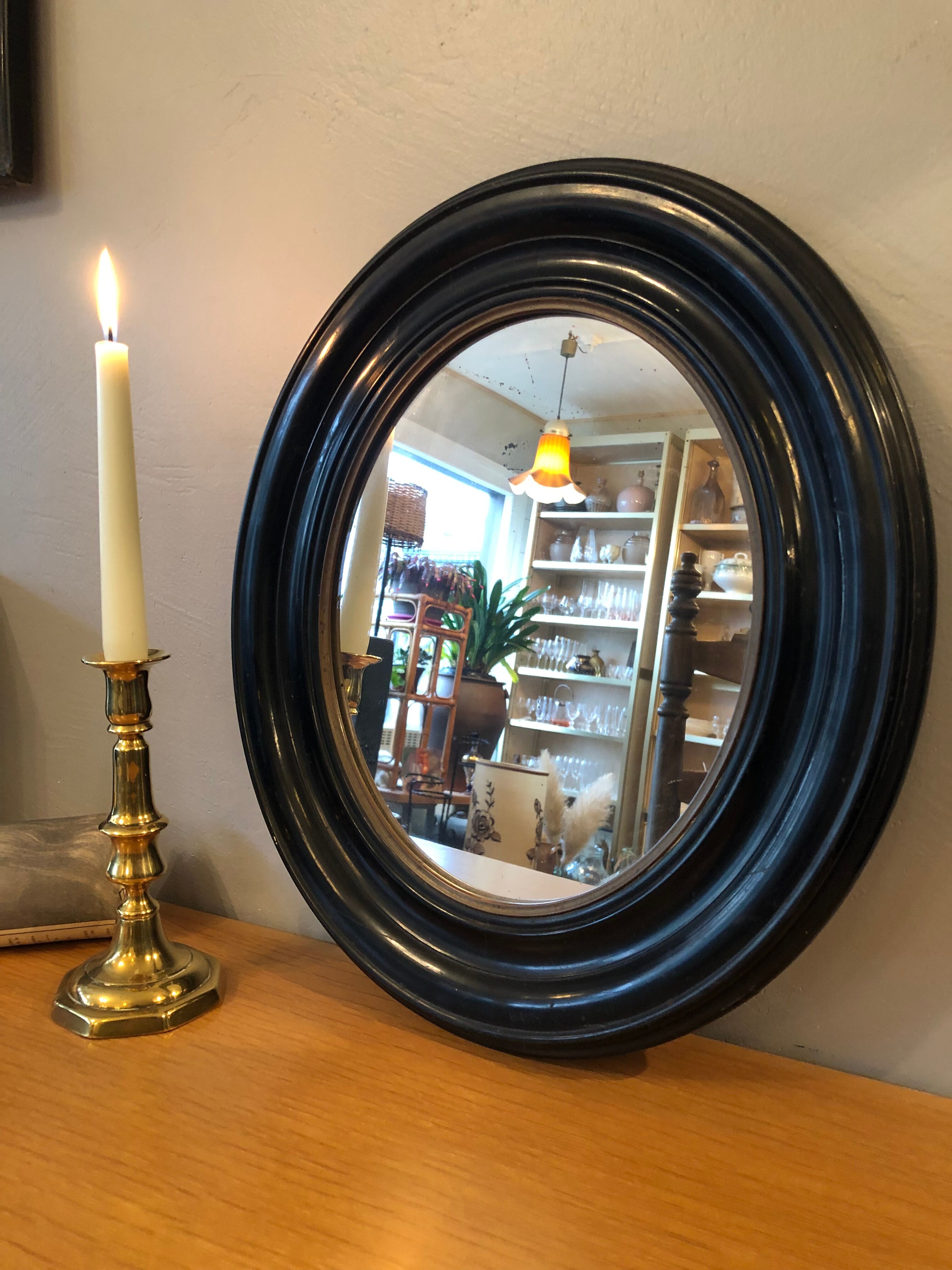 Old oval mirror 40x45cm