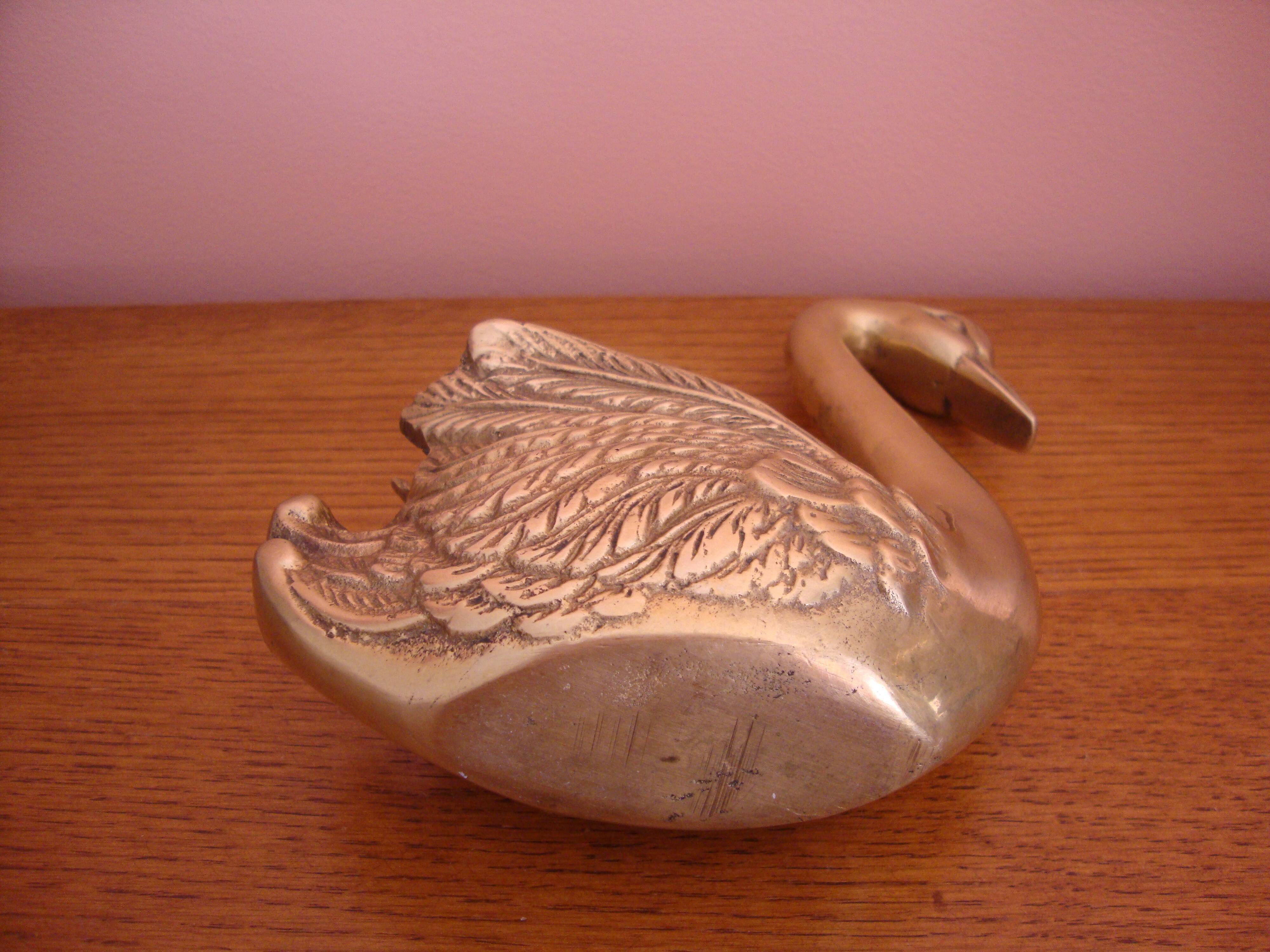 Brass swan catchall