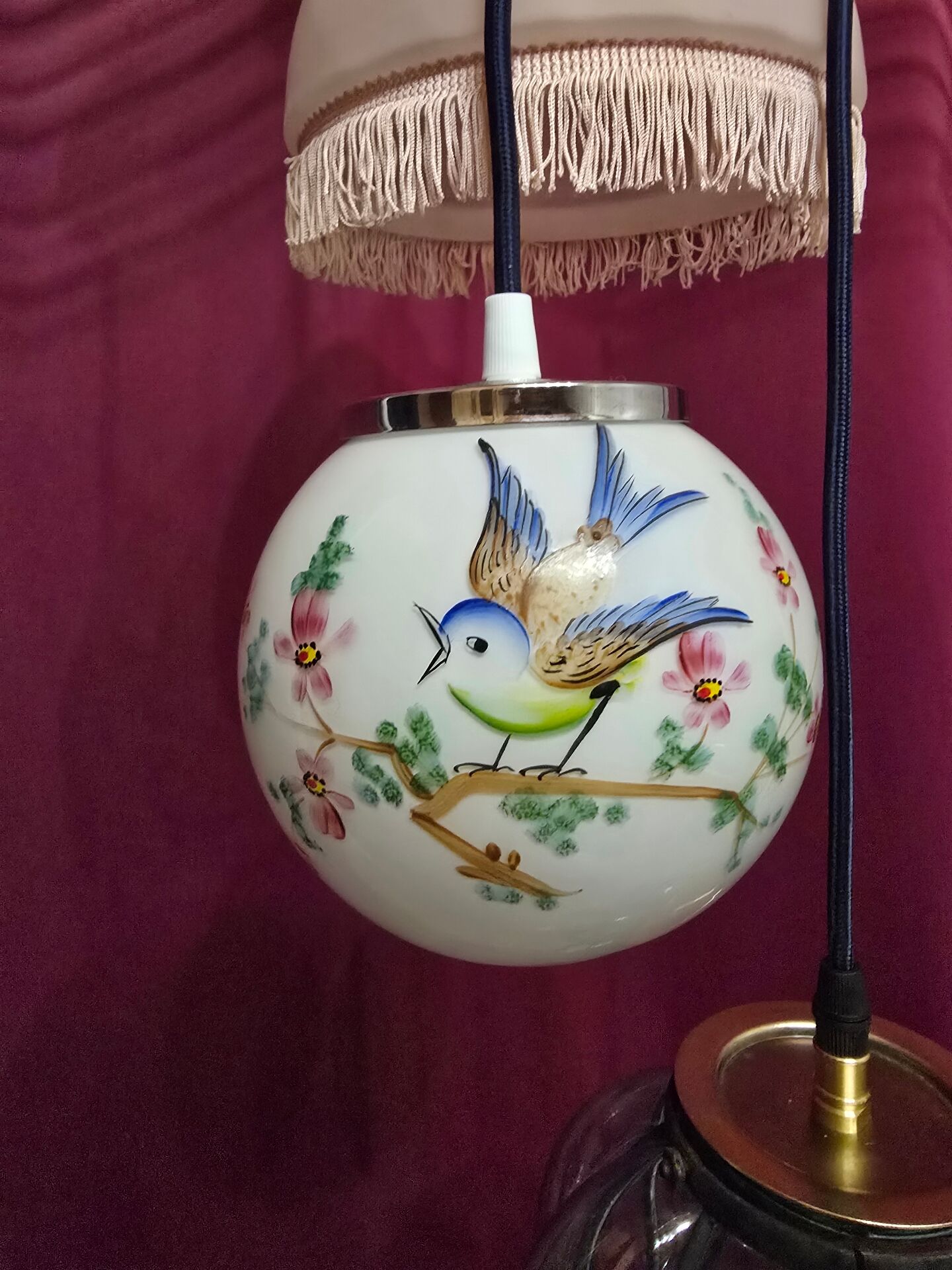 Suspension cascade triple globes anciens verre et opaline