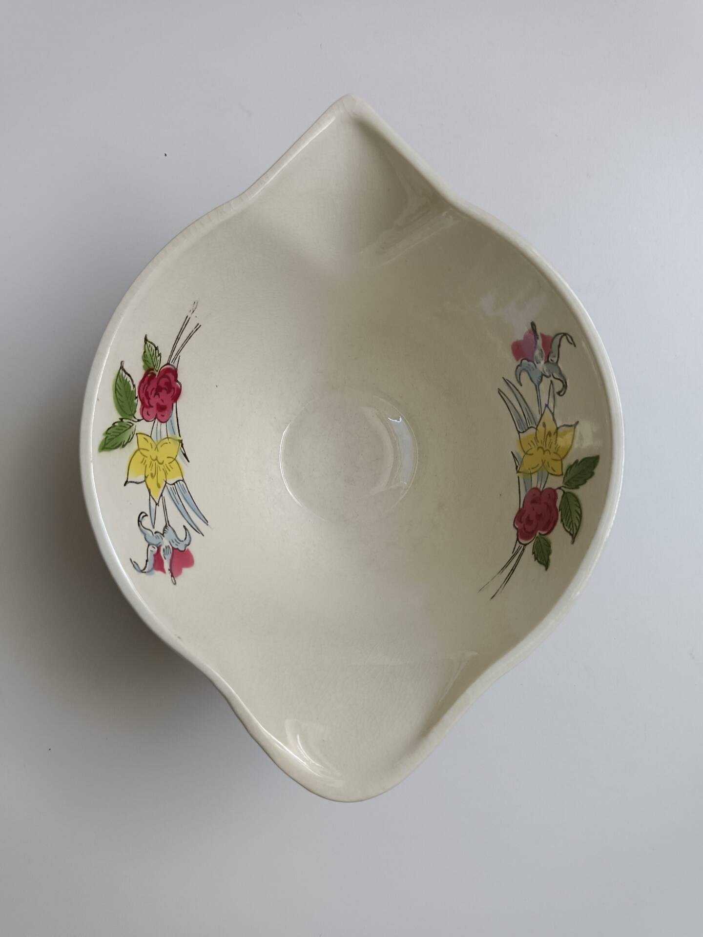 Saucière ancienne Ceranord Saint Amand à fleurs