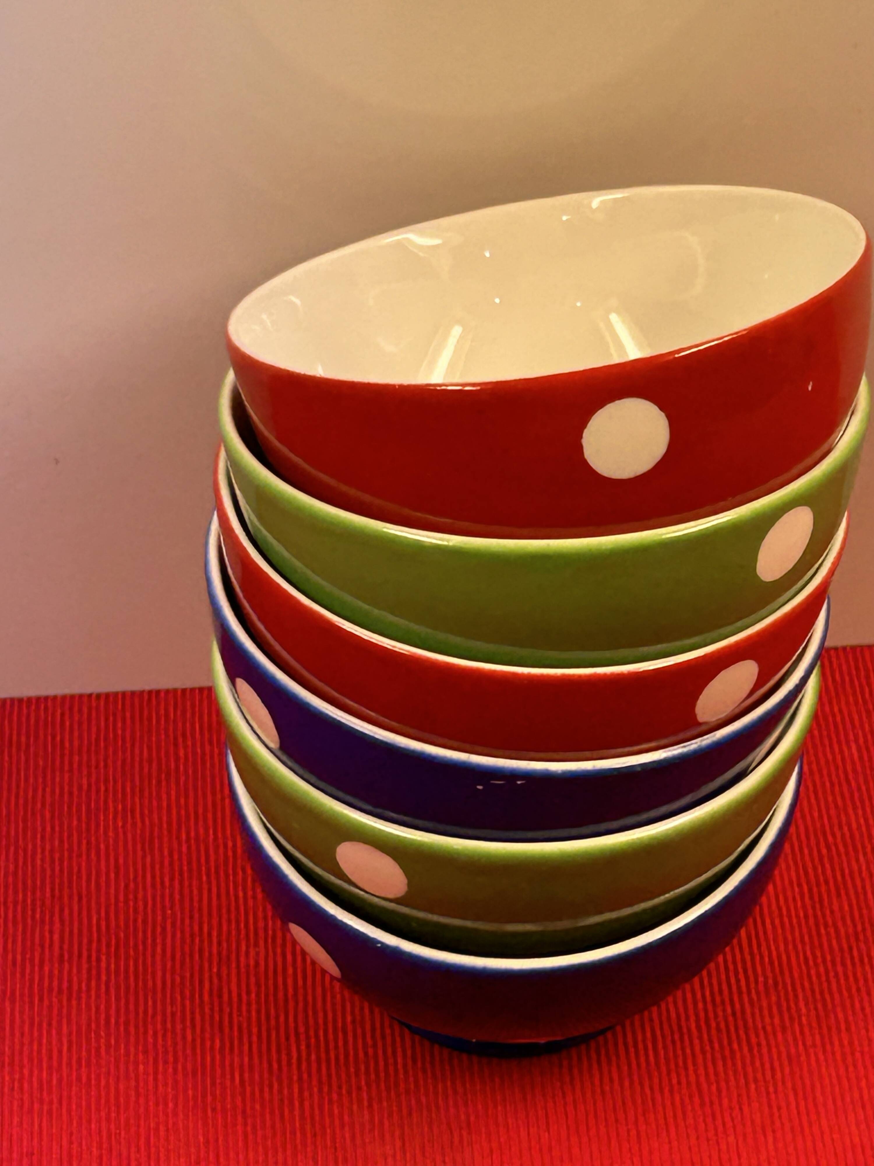 Set of 6 small grandmother bowls in Longchamp porcelain.