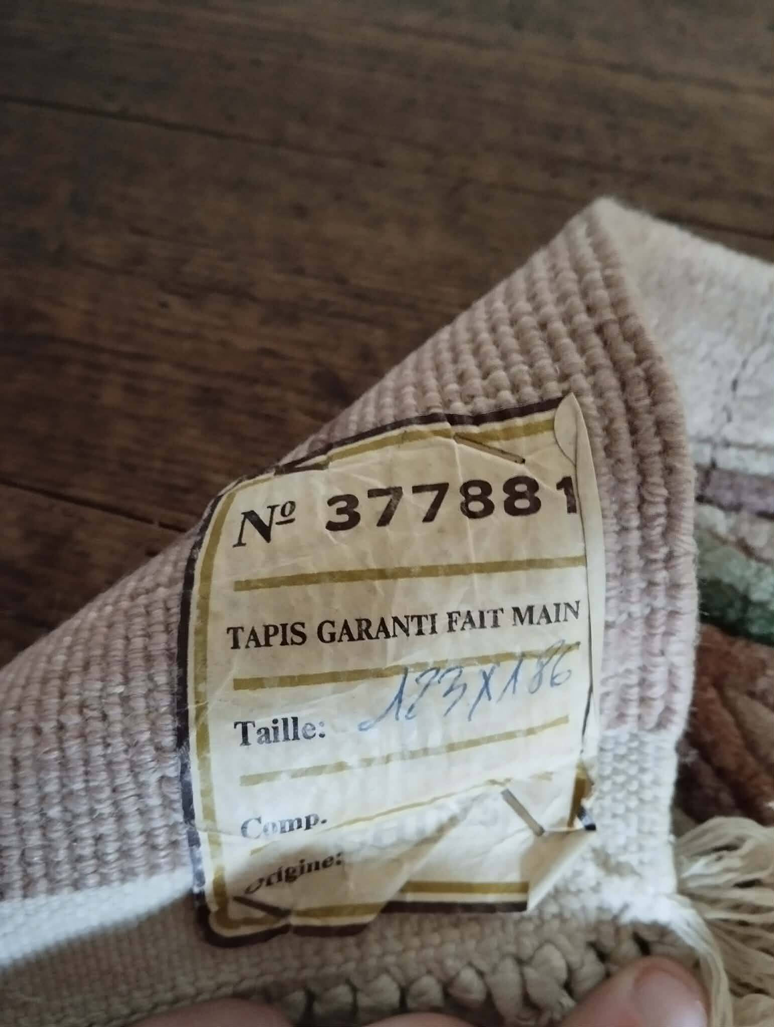 Handmade Chinese rug 186x123cm