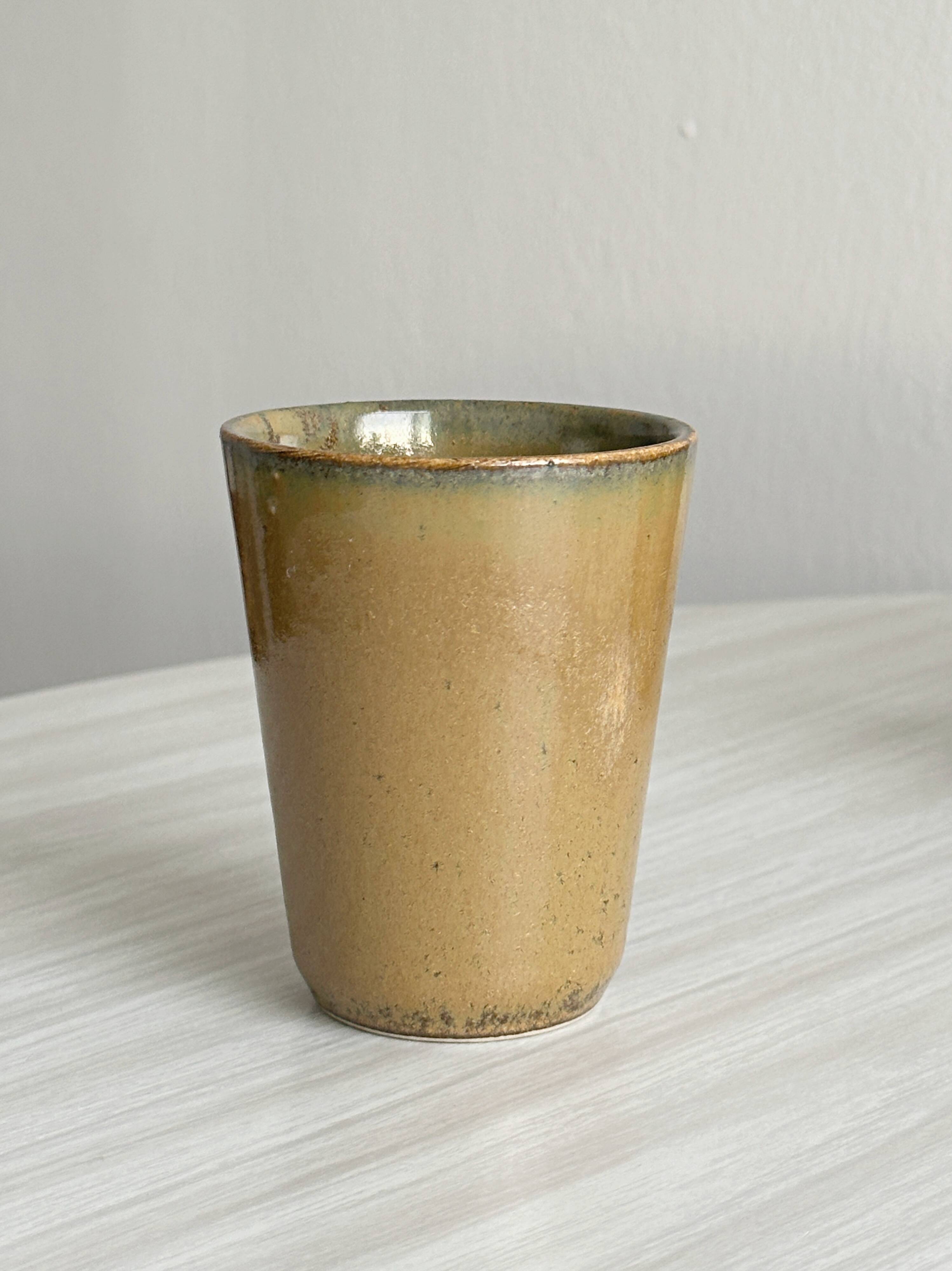 Set of 6 ancient stoneware cups