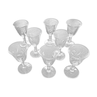 Set of 8 engraved glasses old with liquor or digestive 50s