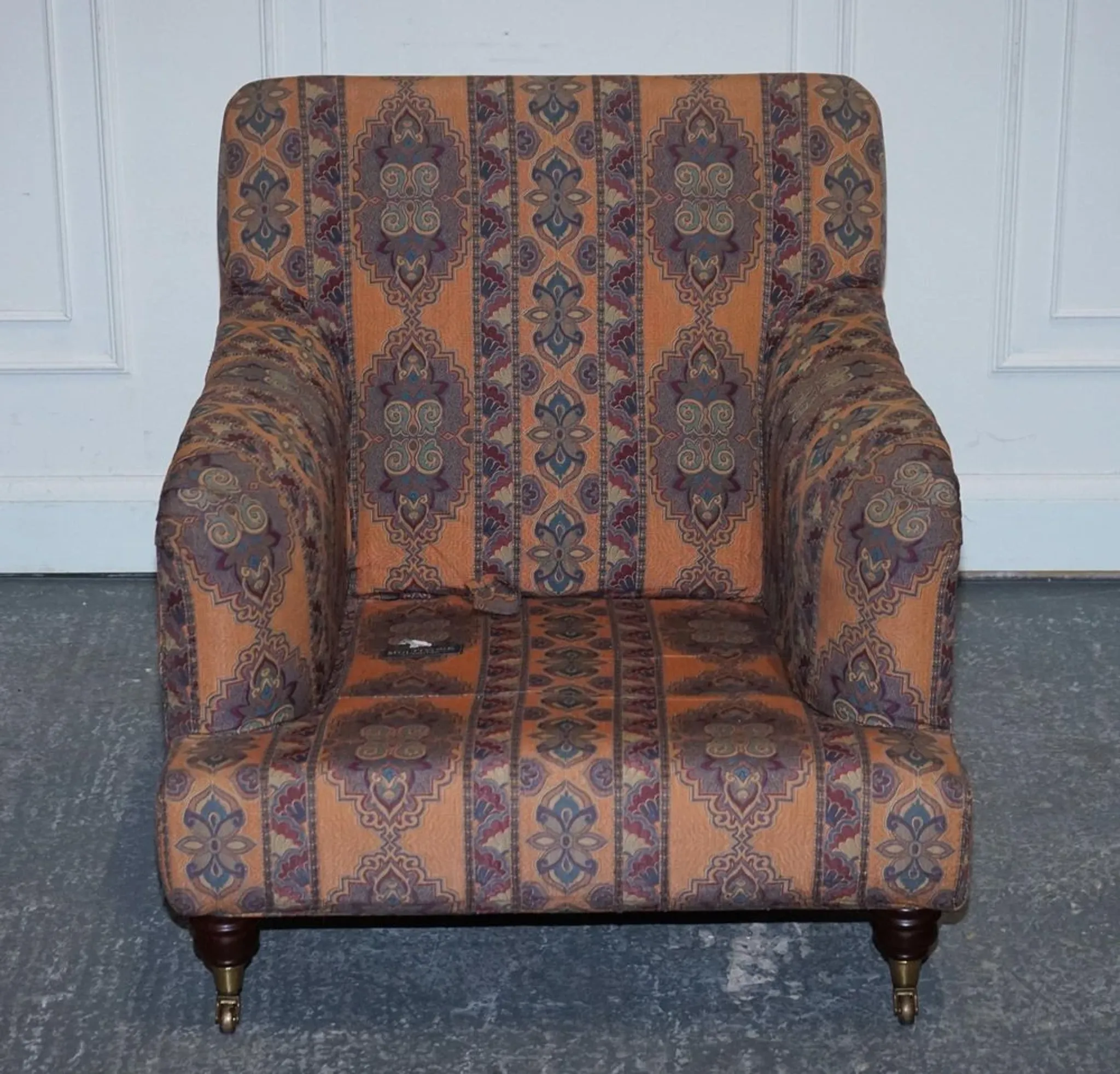 Multiyork Countryhouse Removable Fabric Armchair in the Howard Arm style