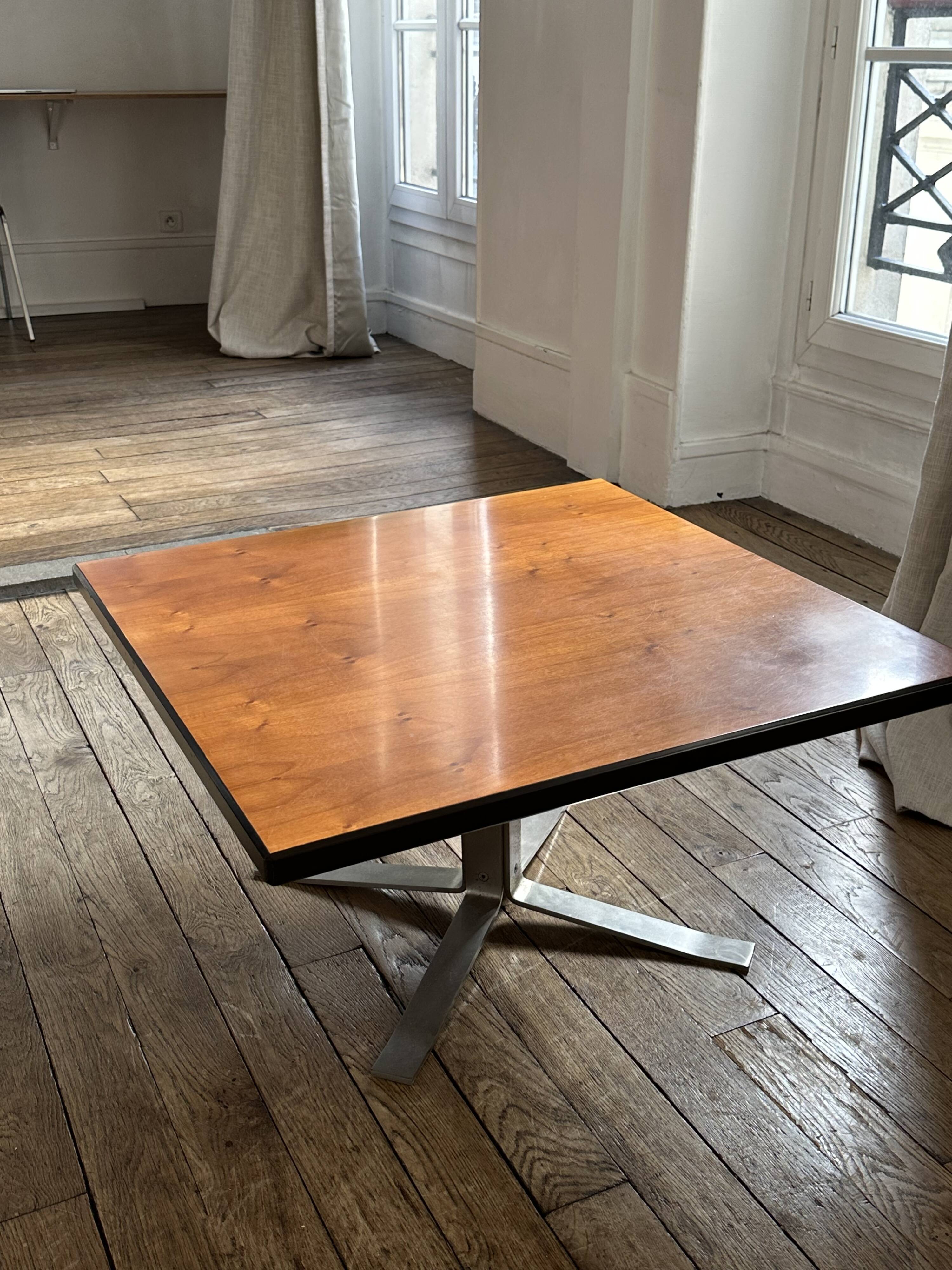 Italian coffee table signed Formanova