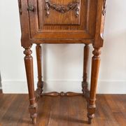 Table de chevet