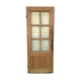 Double door facing a small tile