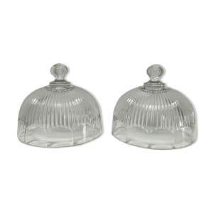 Deux cloches à fromage verre pressé