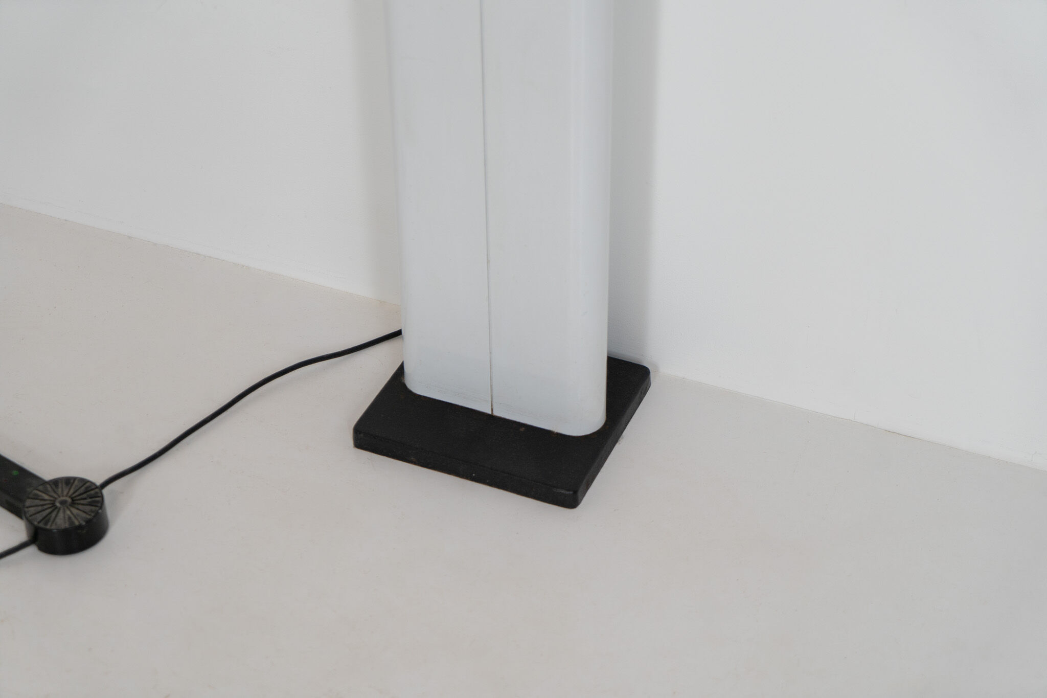 Uplighter floor lamp by Gianfranco Frattini for Relco