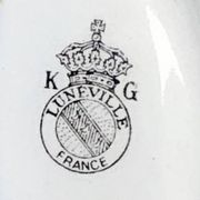 Ancienne saucière faïence Lunéville modèle réverbère rose tulipe