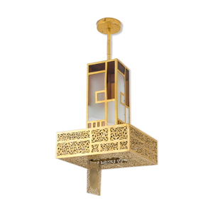 Suspension style oriental