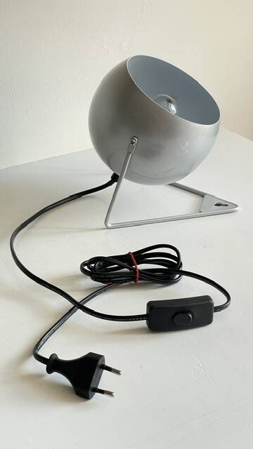BULB Shape LAMP 90s