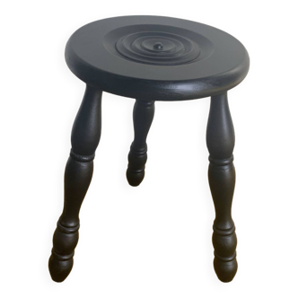 Tabouret tripode assise table.