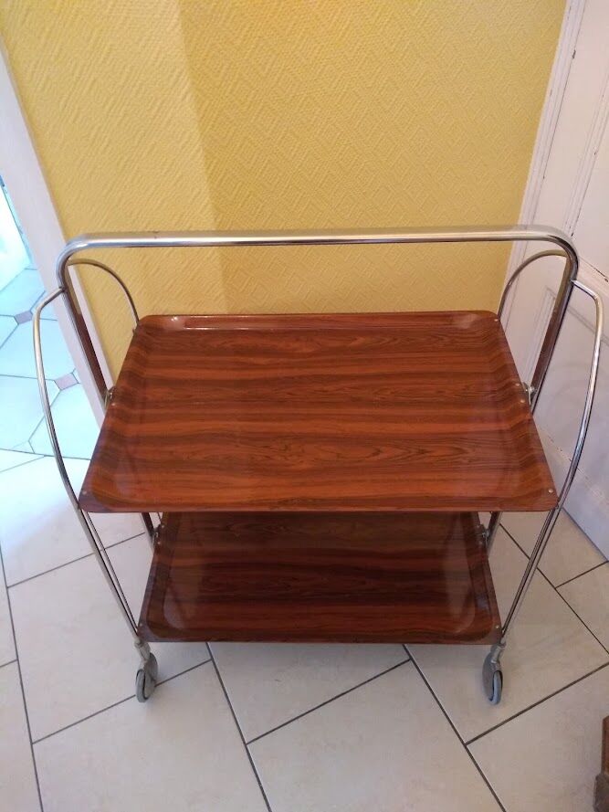 Folding rolling service table