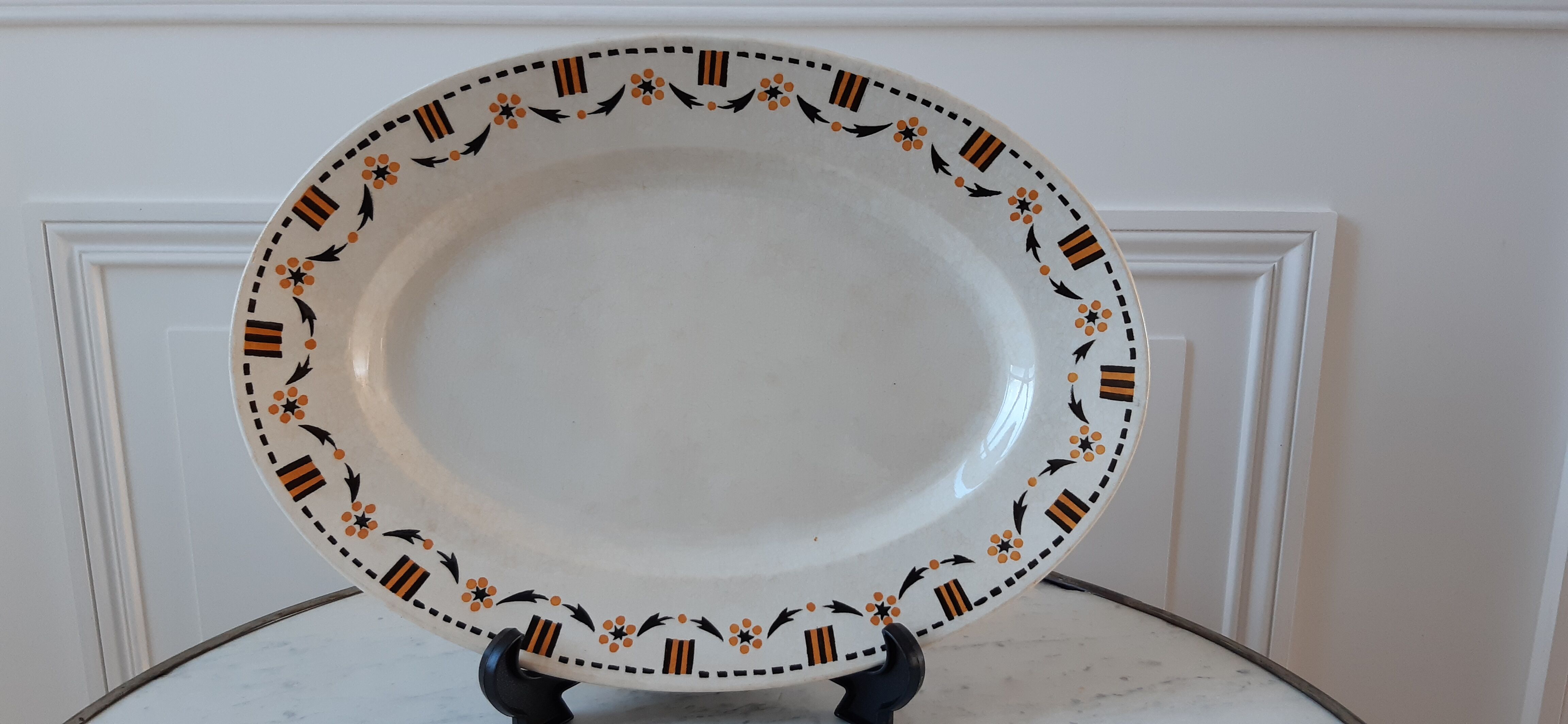 Oval dish Gien twentieth century