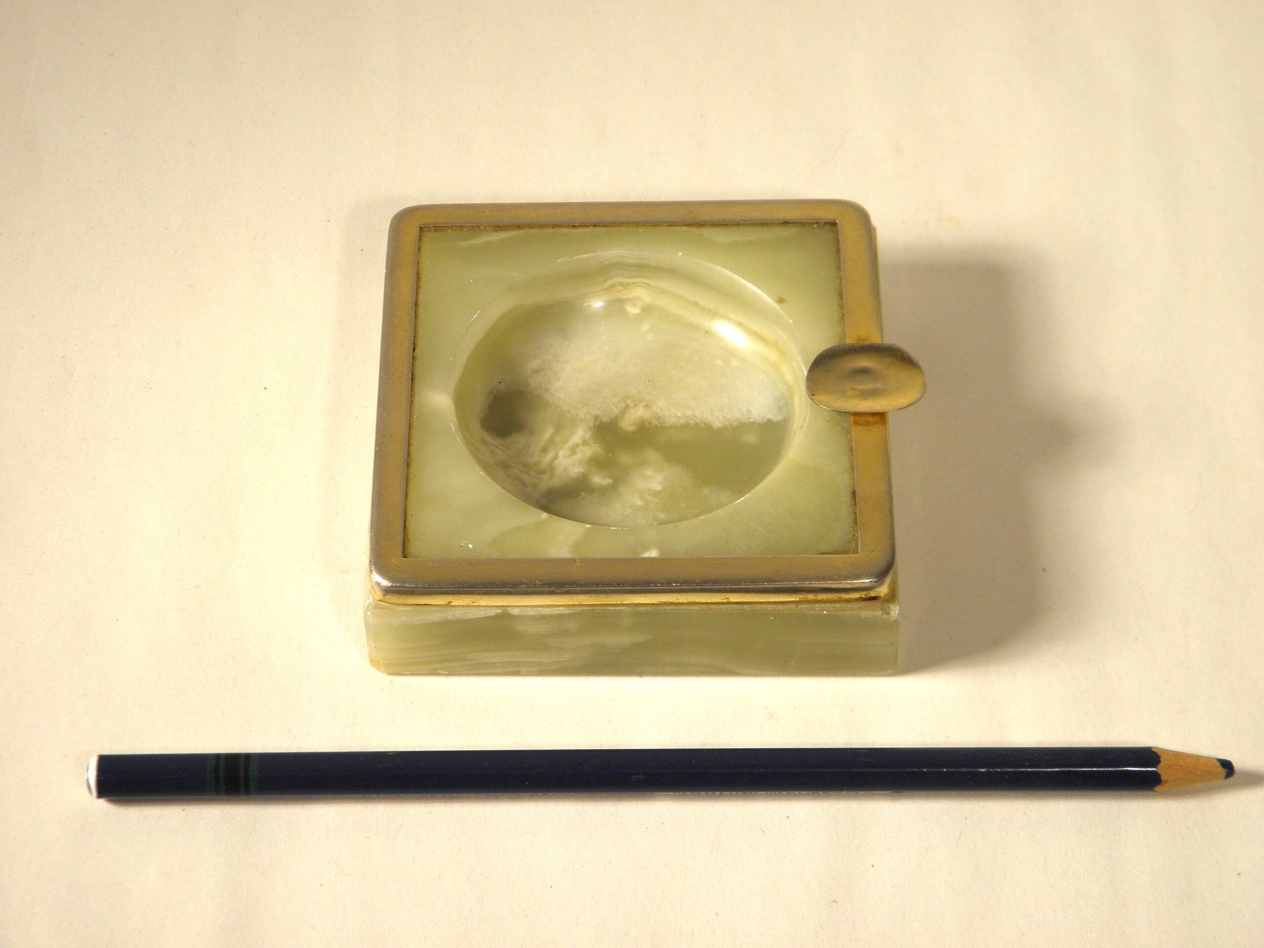 Onyx and gold metal ashtray