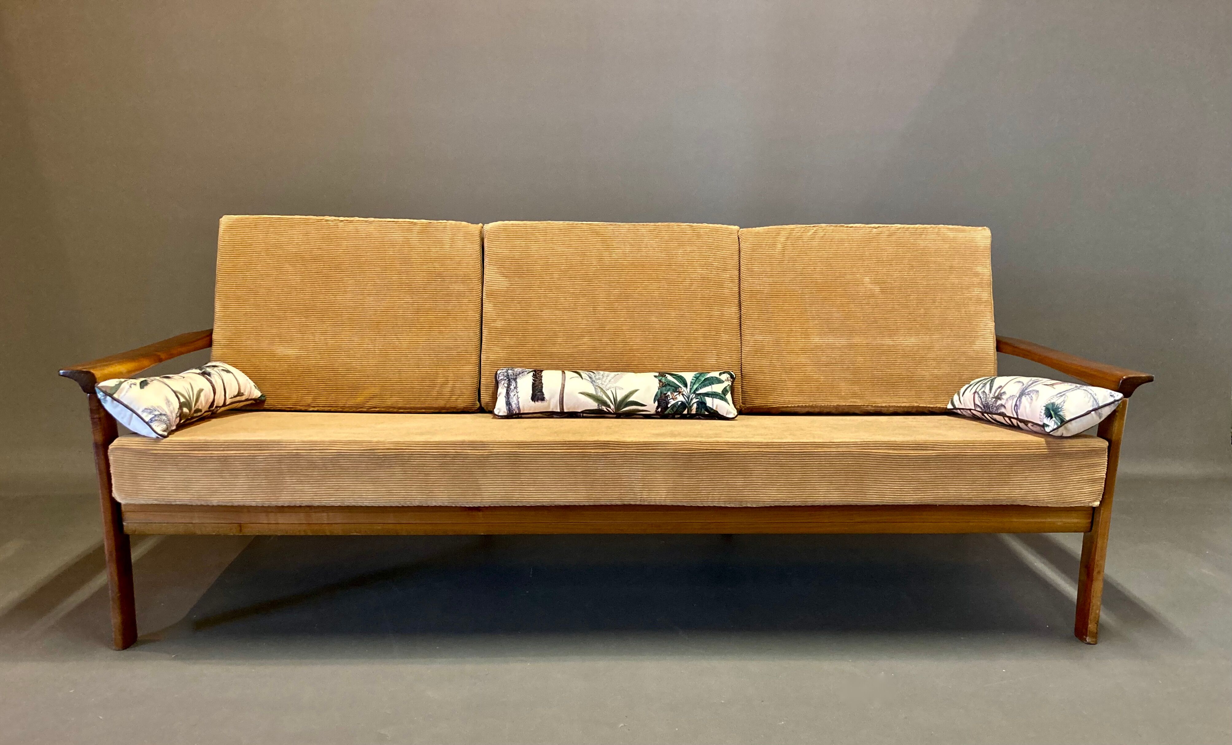 3-seater Scandinavian design sofa 1950.