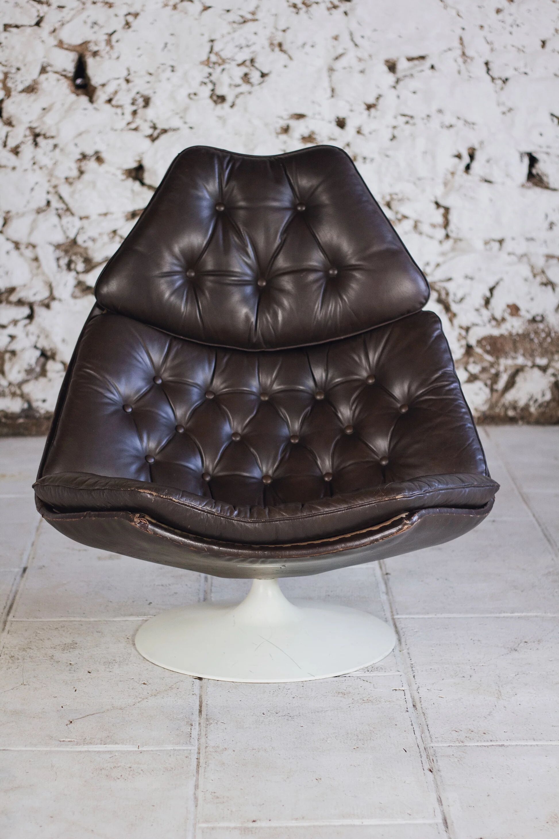 F588 armchair in leather by Geoffrey Harcourt for Artifort, 1960