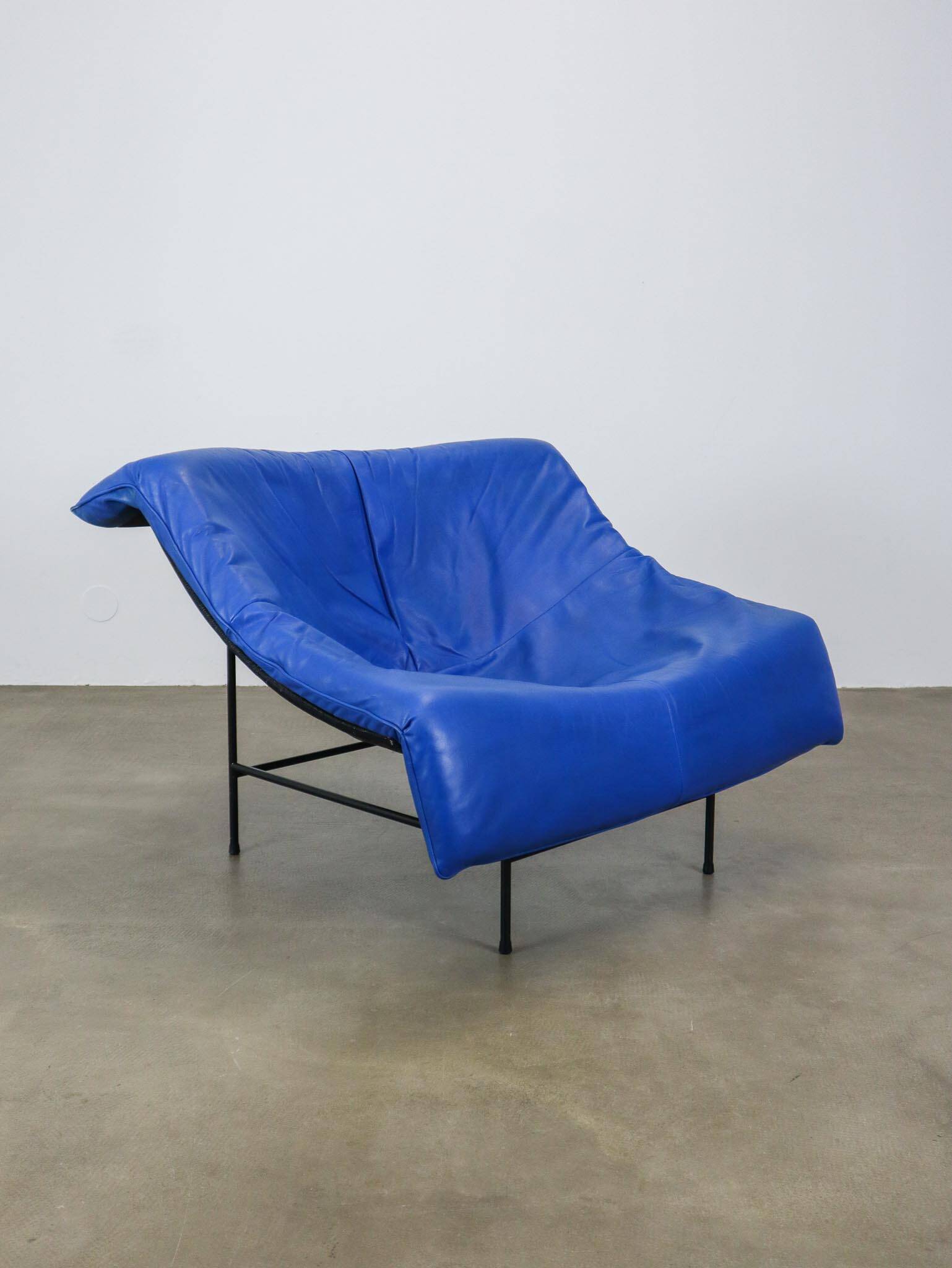 Vintage blue leather Butterfly armchair by Gerard van den Berg for Montis