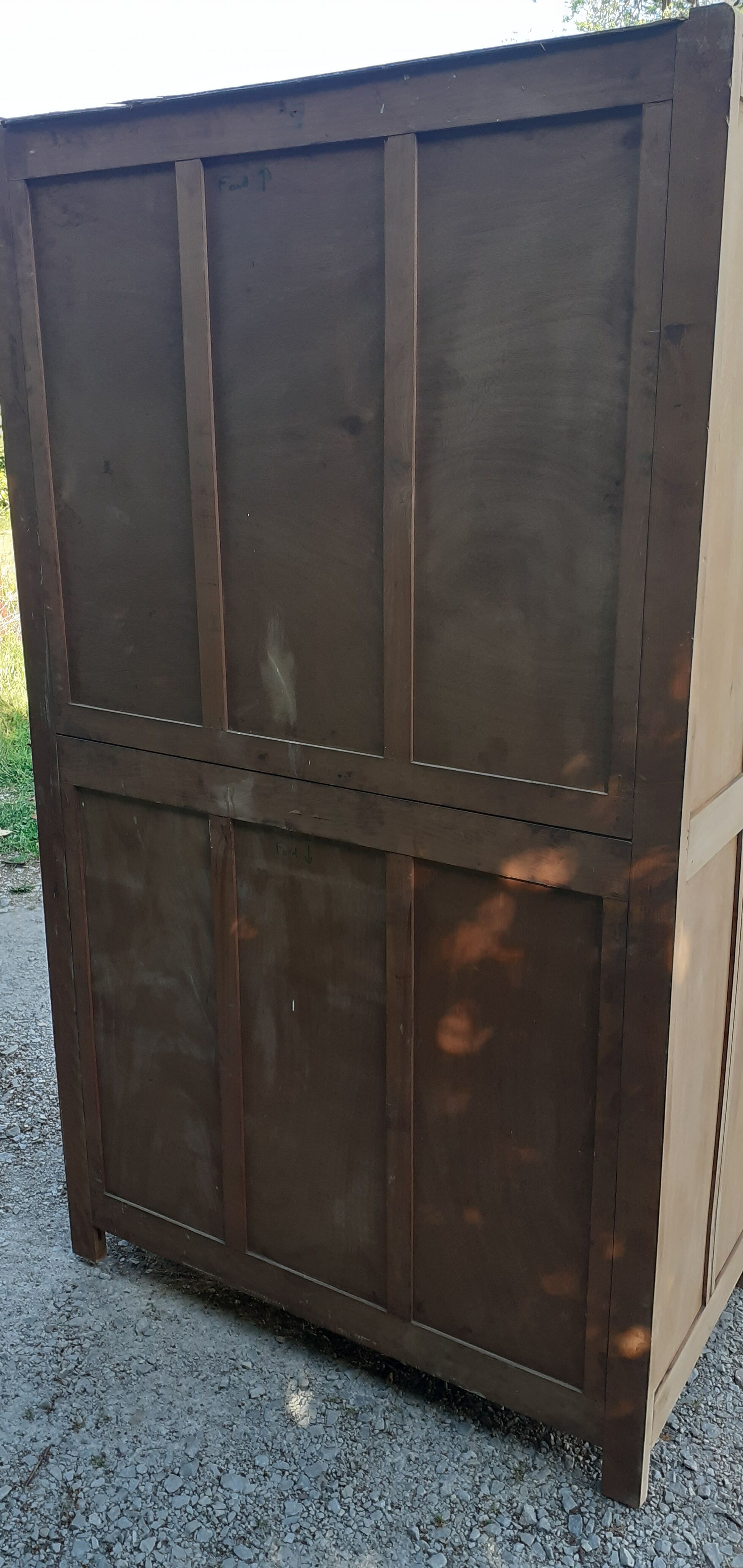 Parisian cabinet with 2 sliding doors 1 shelf solid beech