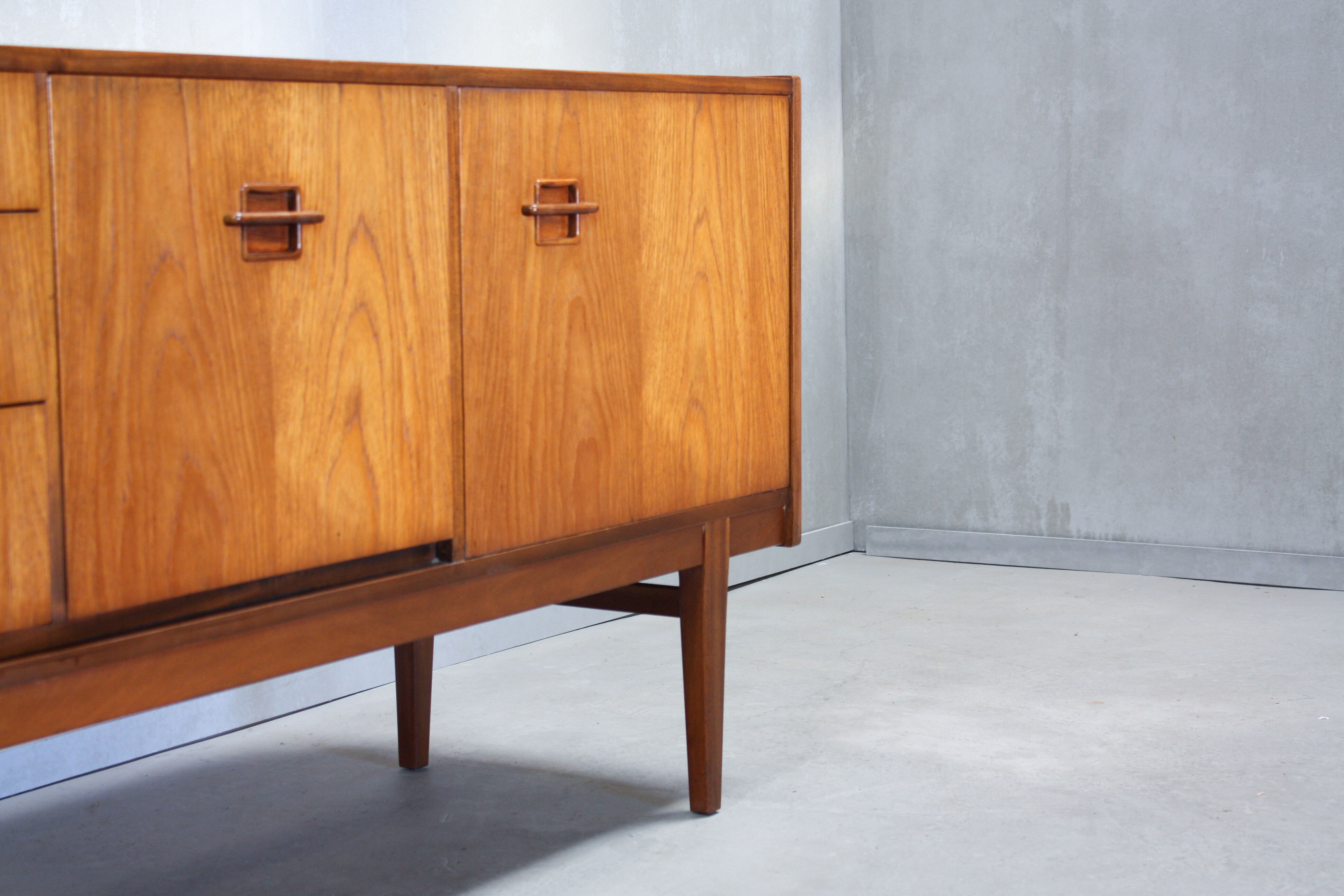Enfilade Corinthien des années 1960