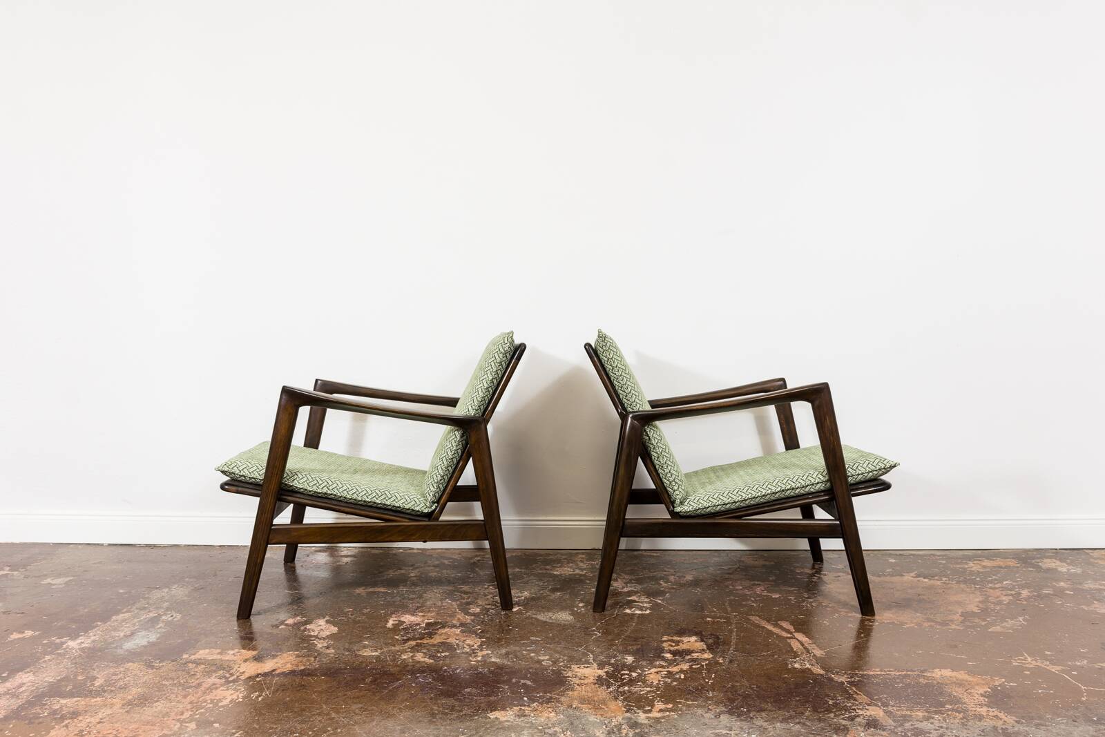 Pair Of Mid Century Armchairs Type 300 139, Poland, 1960s
