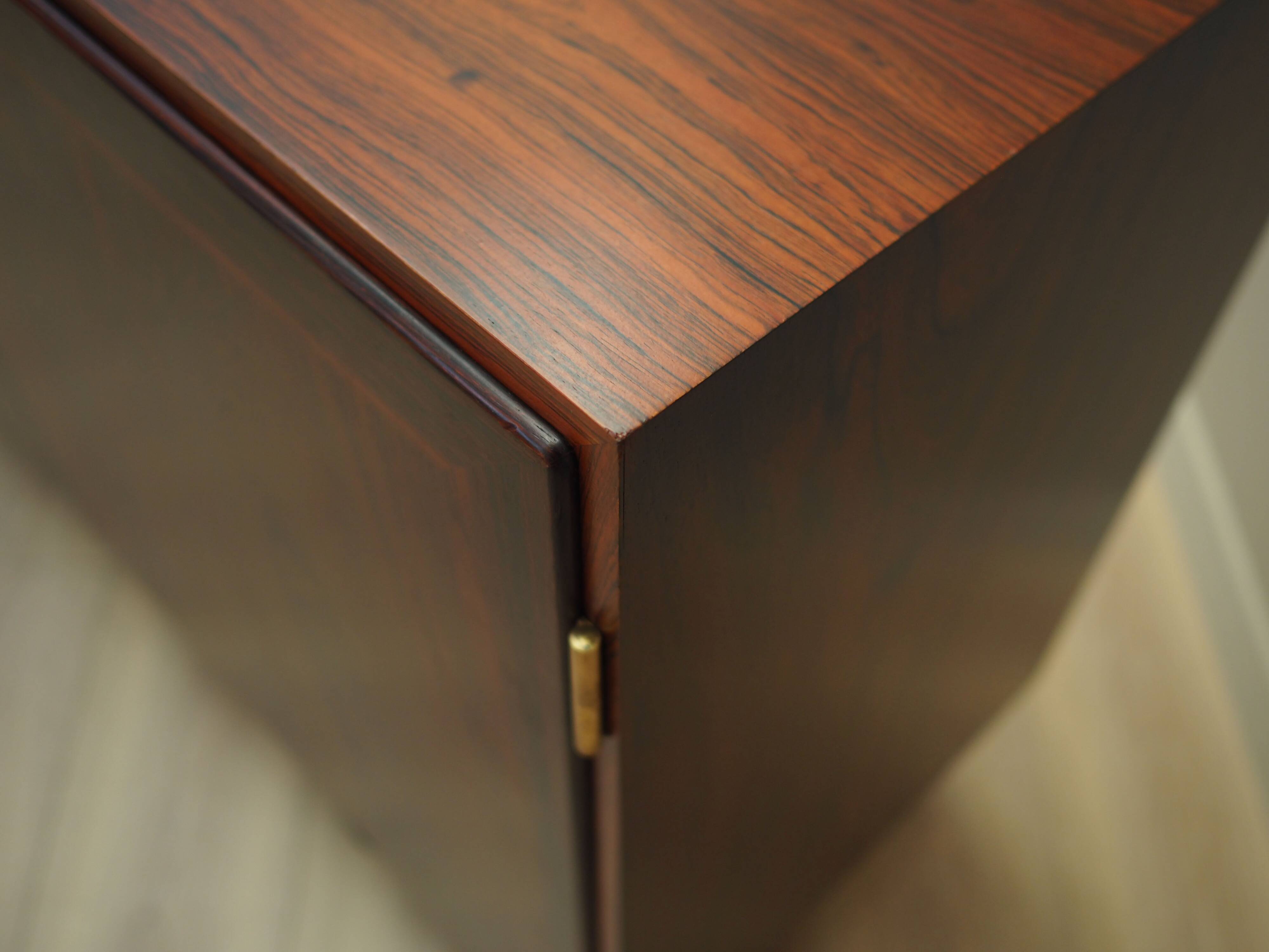 Enfilade en palissandre, design danois, années 1970, designer : Carlo Jensen, production : Hundevad