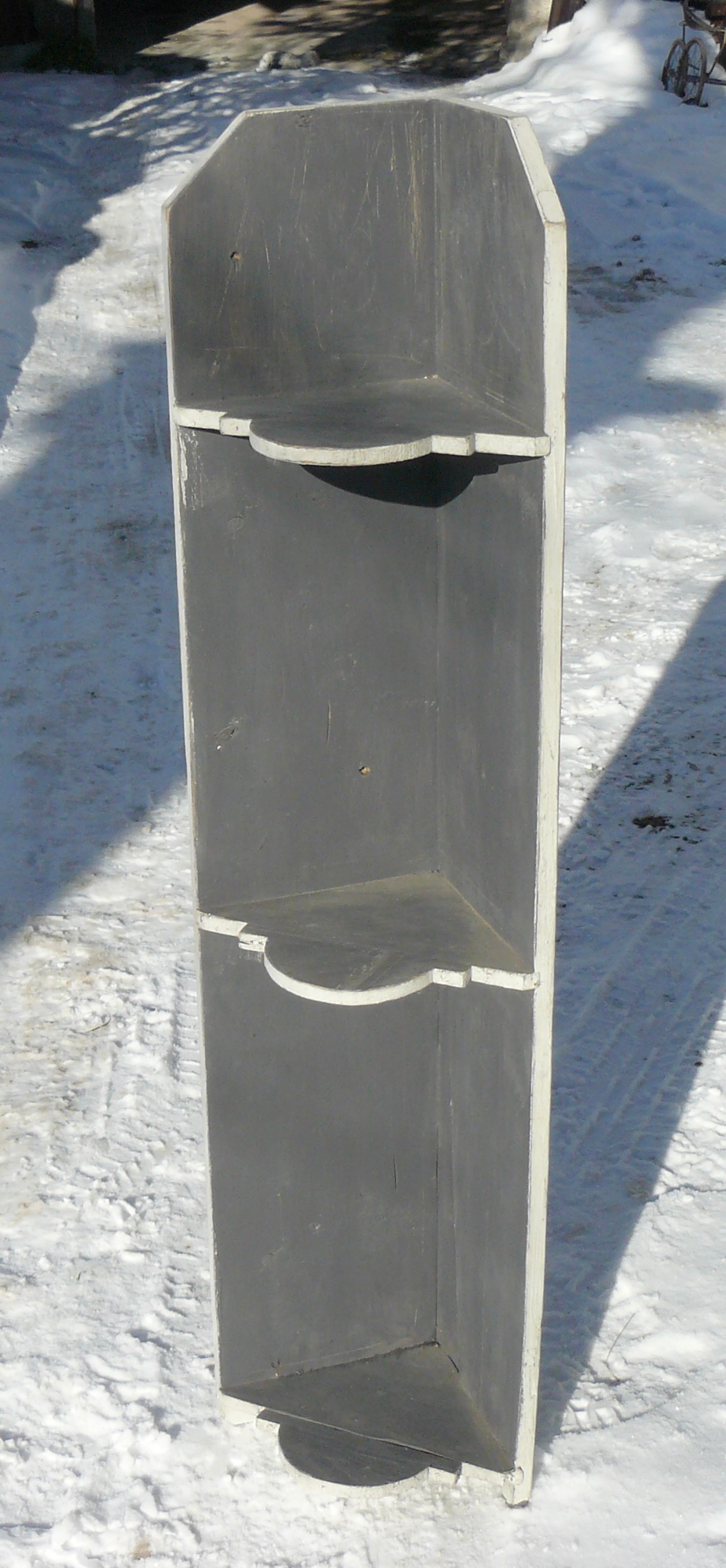 Vintage painted corner shelf