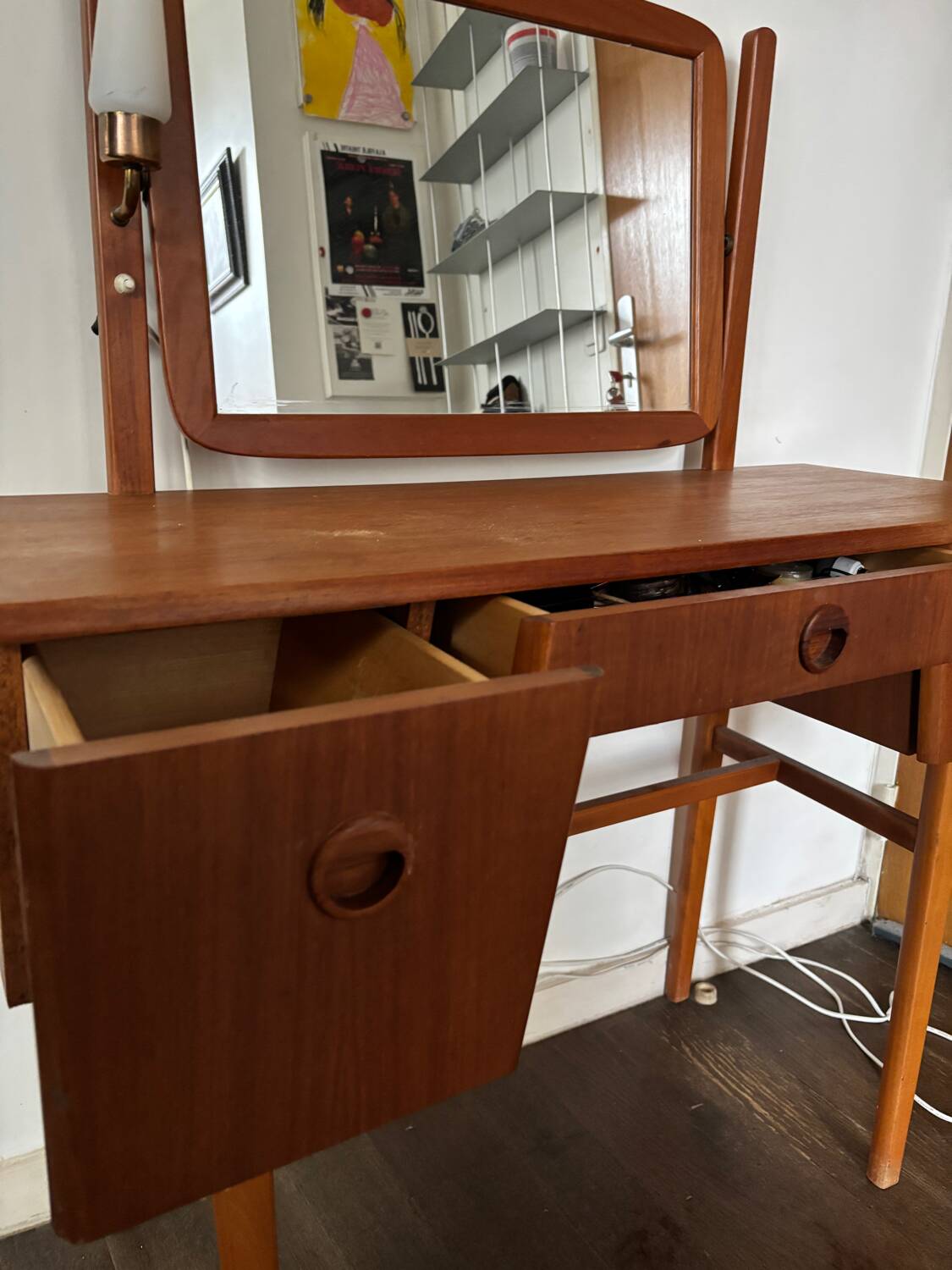 Coiffeuse en teck design danois