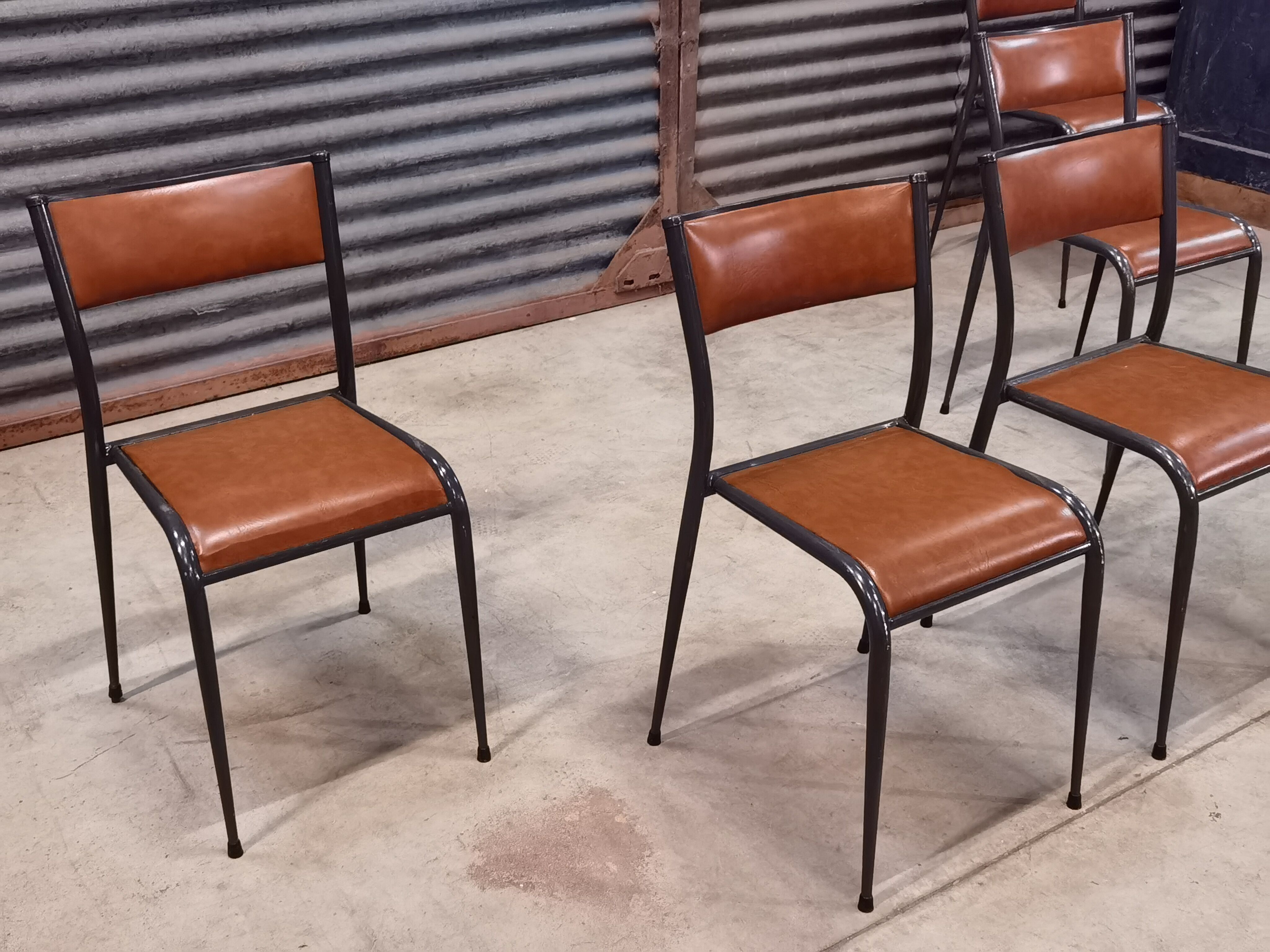 Set of 6 Mullca chairs 510 feet compass