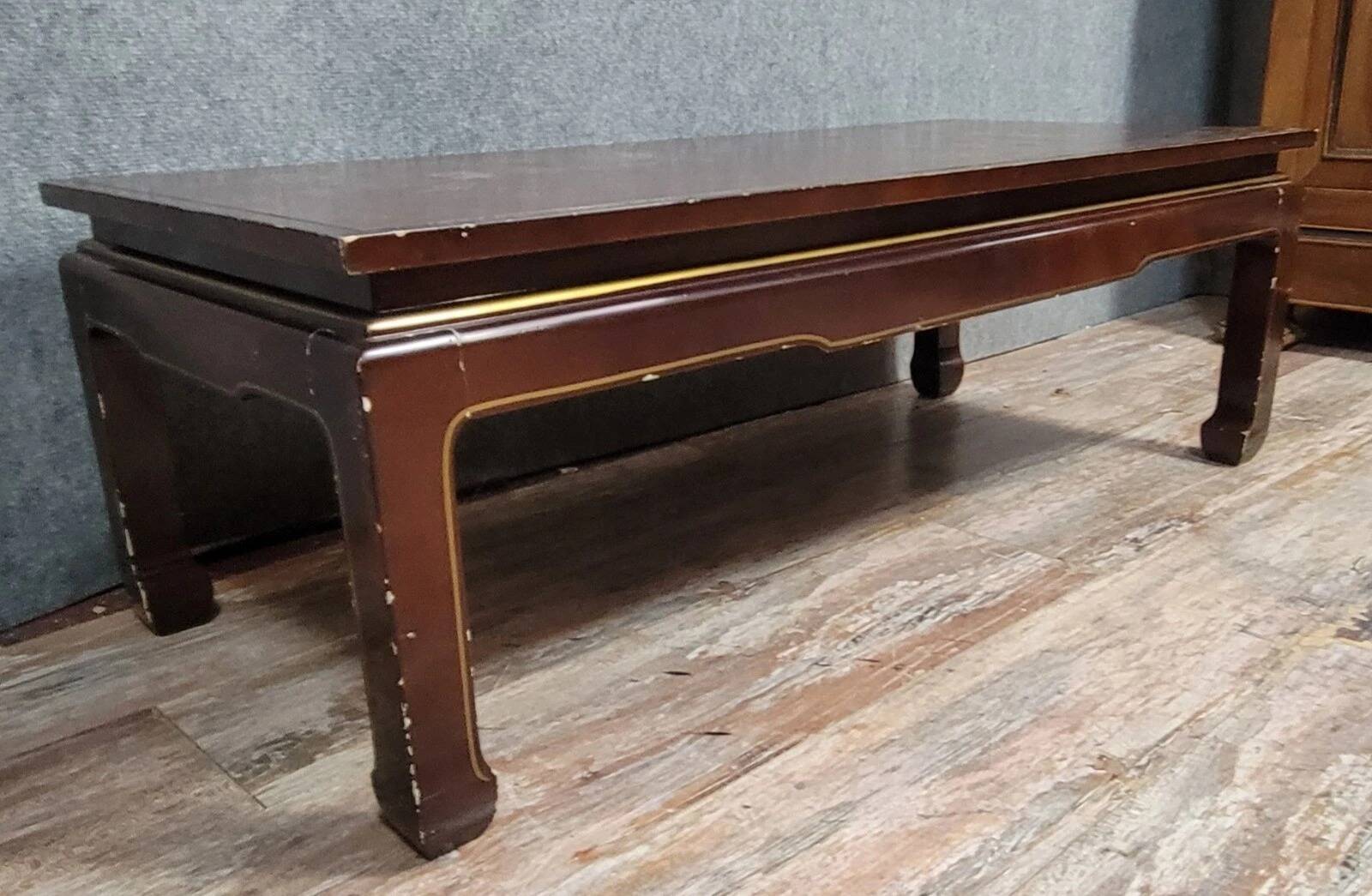 20th century Asia: lacquered coffee table decorated with birds in branches