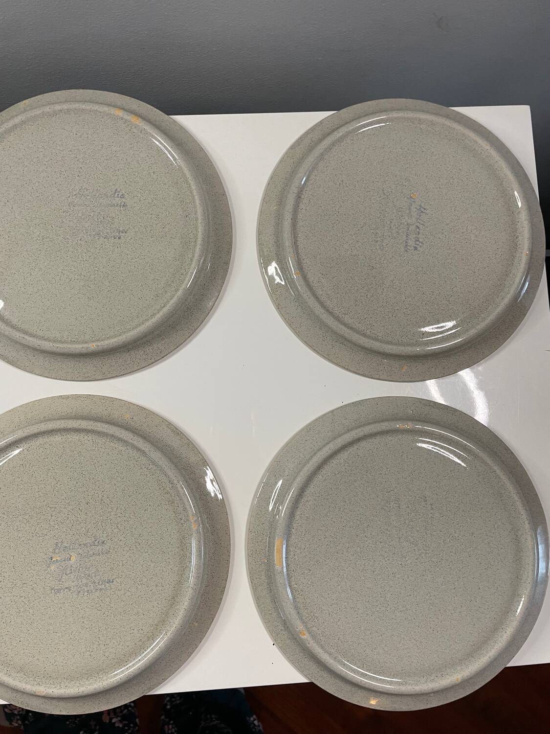 12 vintage Hollandia sarreguemine plates