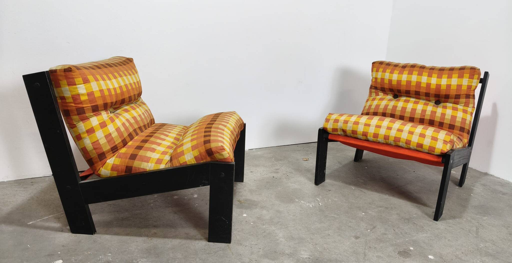 70s lounge chairs