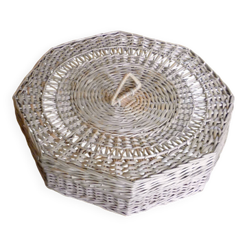 Wicker tray