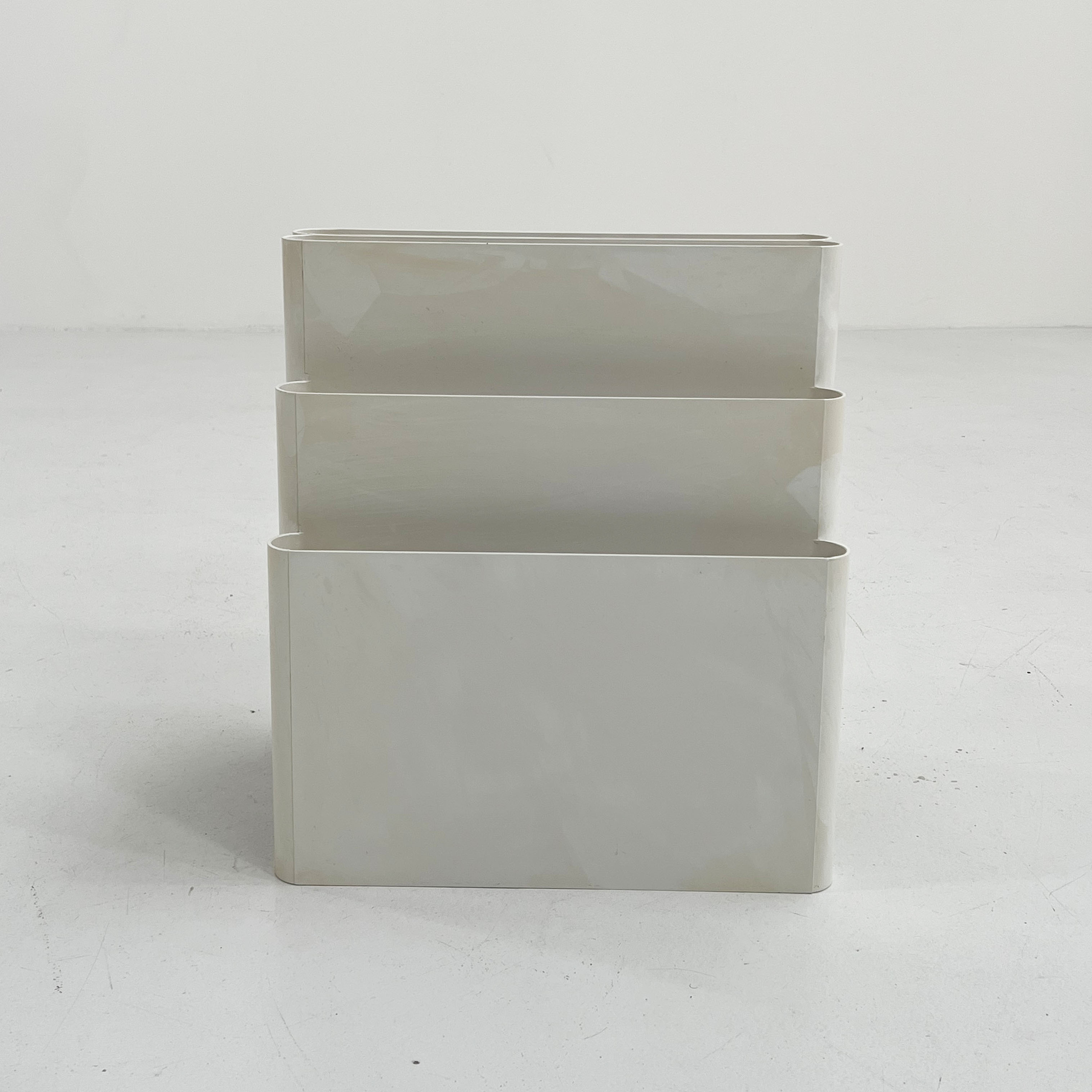 White magazine rack by giotto stoppino for kartell, 1970