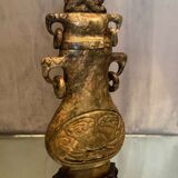 Covered vase in hard stone carved China