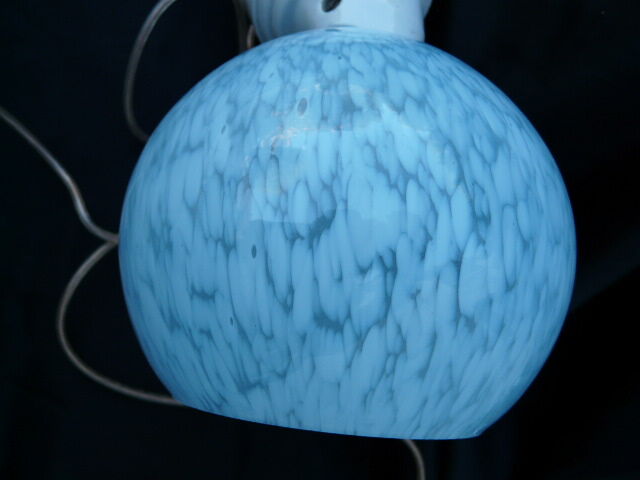 Clichy glass wall with porcelain support 50s
