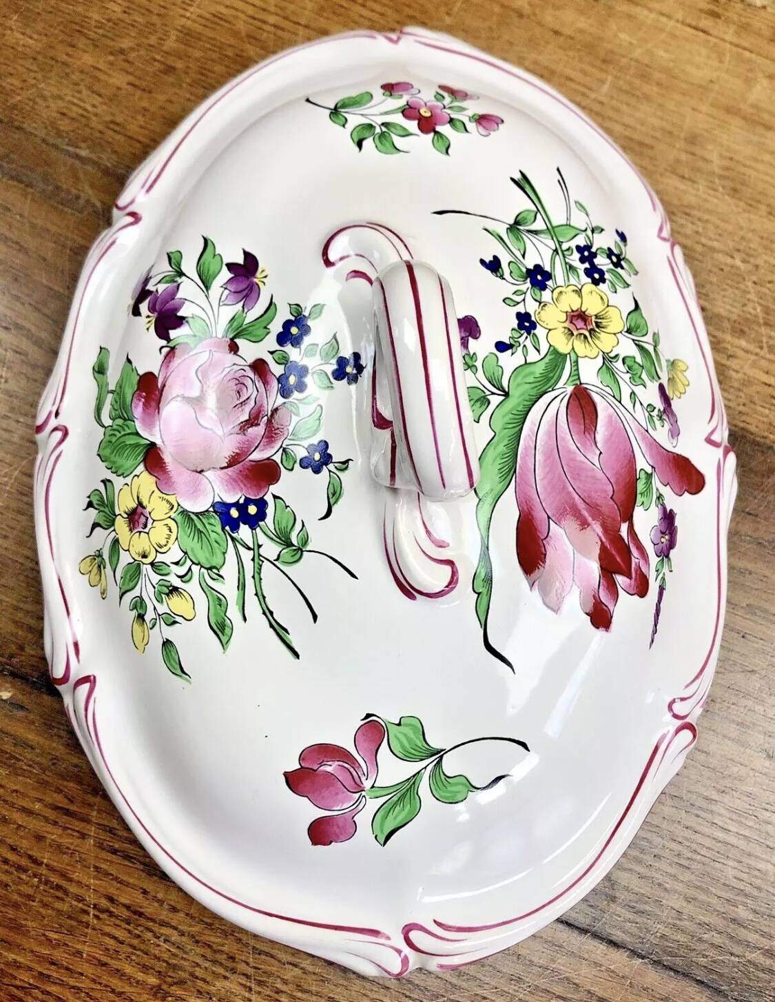 Luneville vegetable soup tureen, street lamp model
