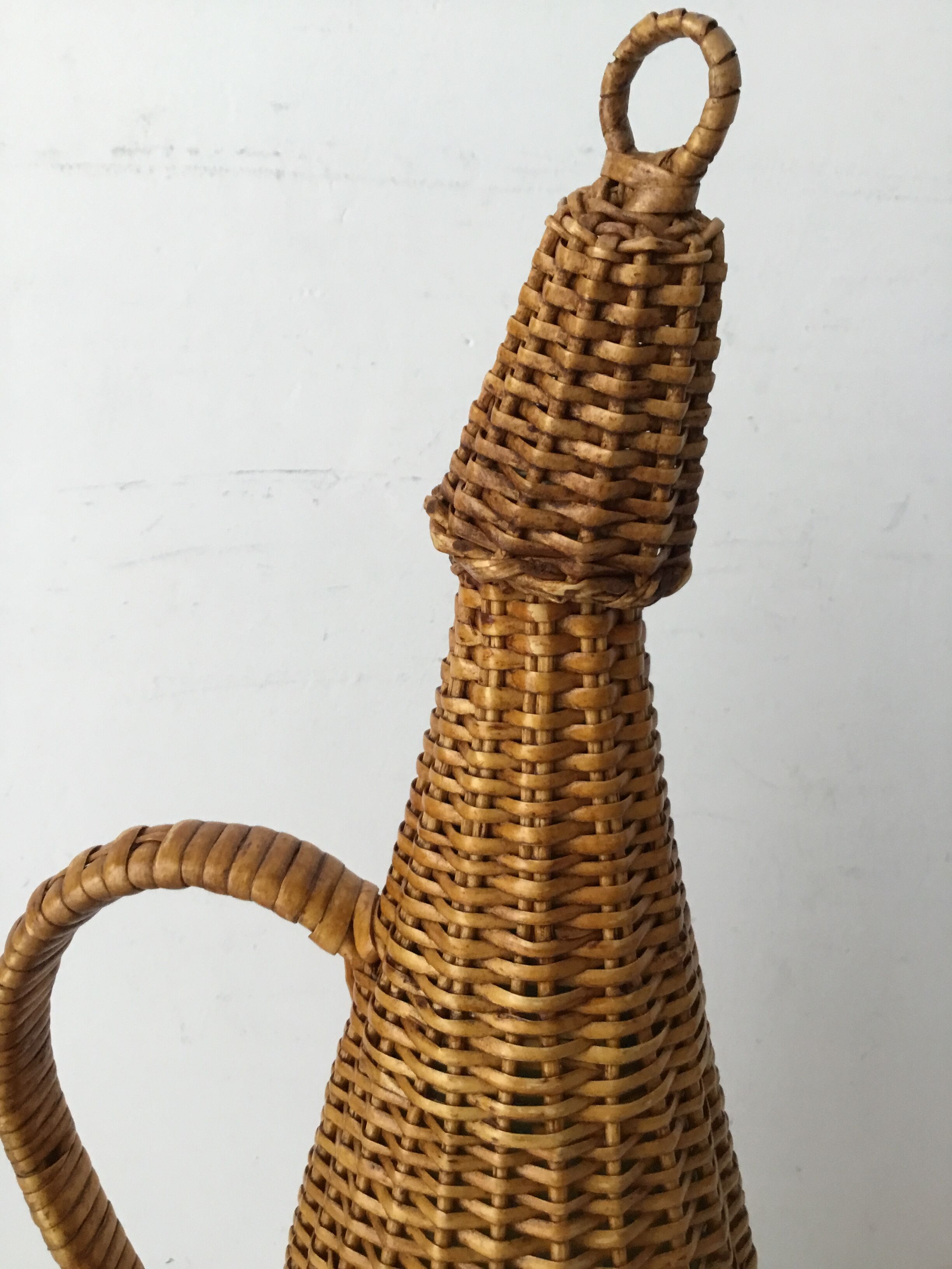 Bottle braided rattan
