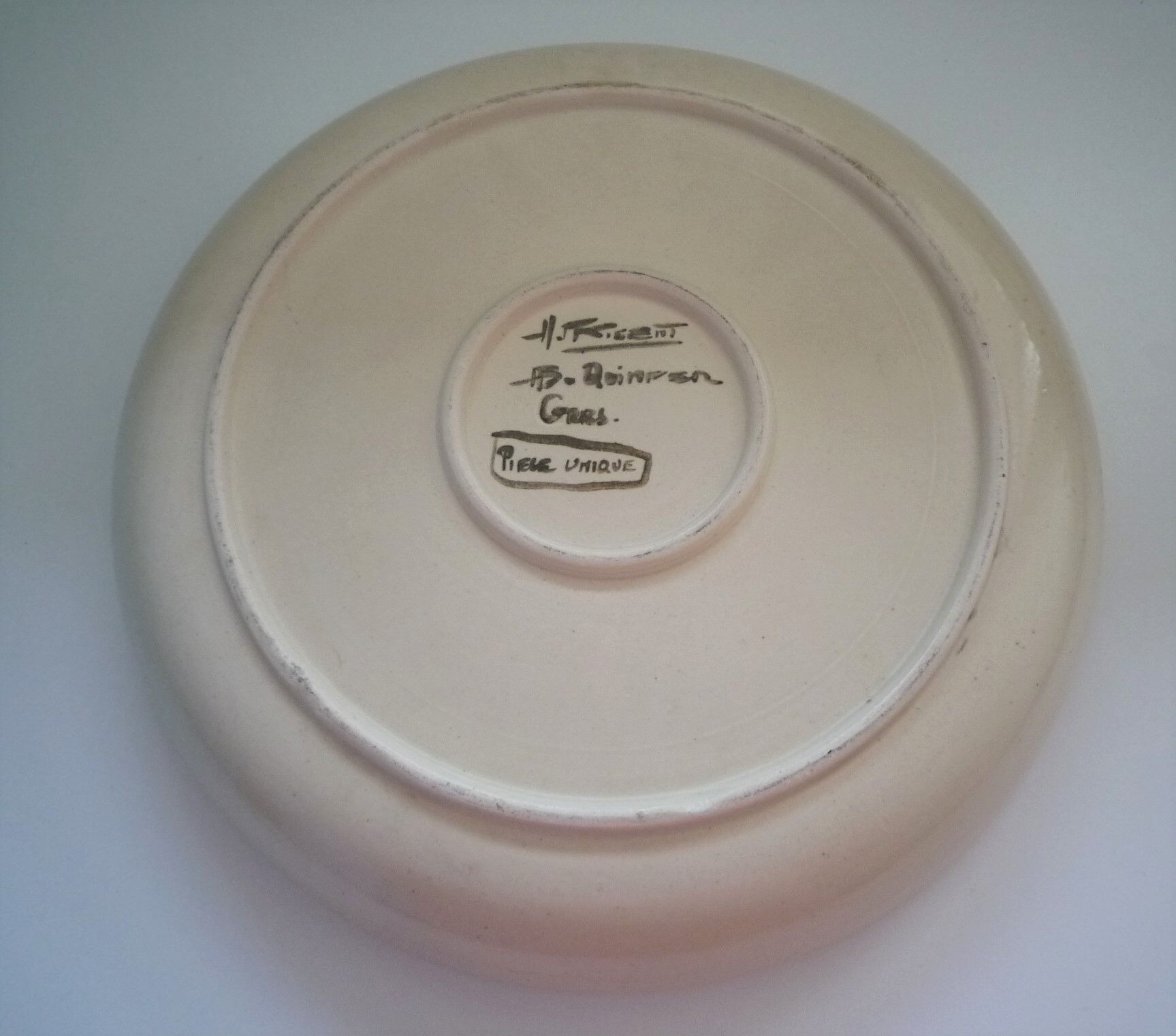 Round dish with geometric decoration by H.Prigent Quimper Unique piece